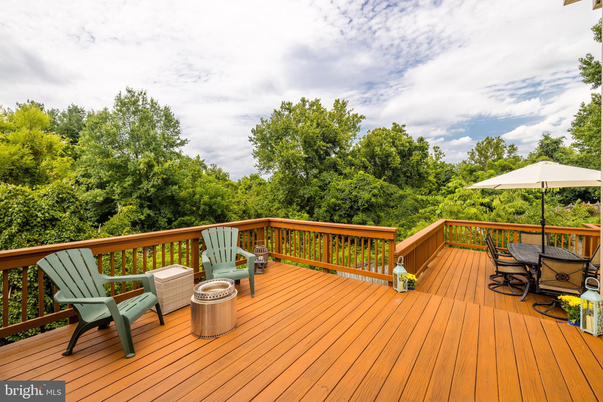 CHANTILLY HIGHLANDS - Residential