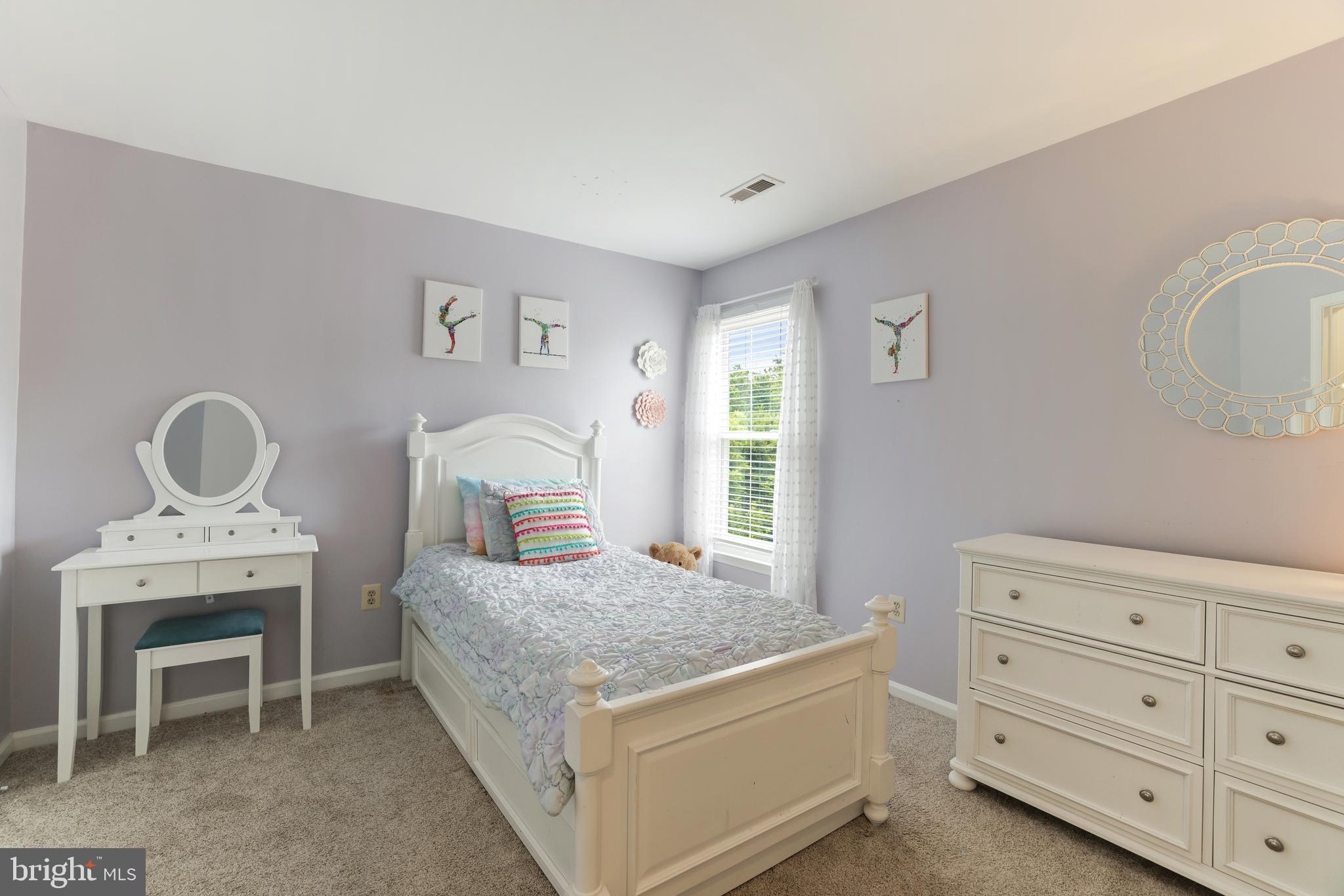 CHANTILLY HIGHLANDS - Residential