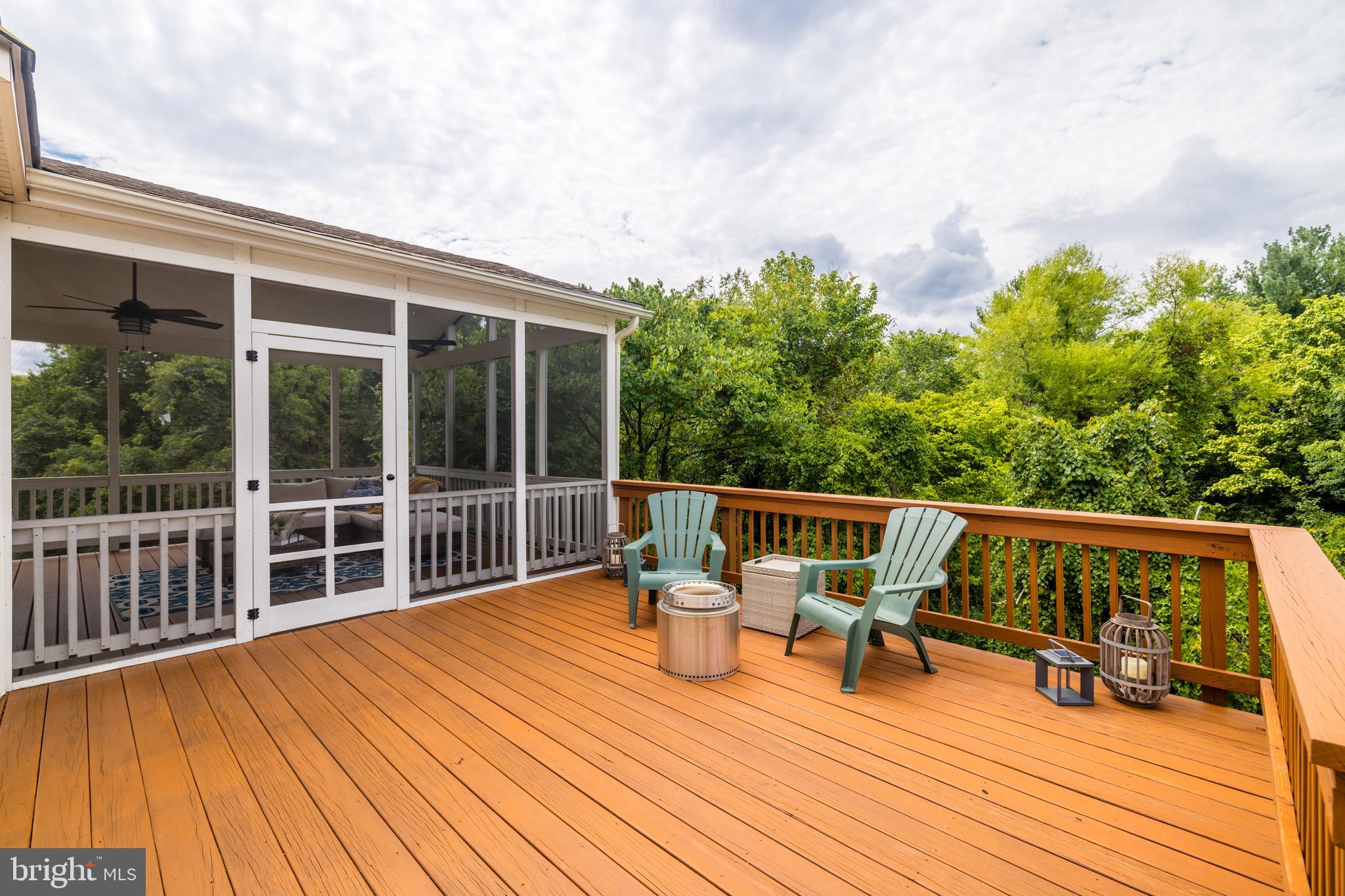 CHANTILLY HIGHLANDS - Residential