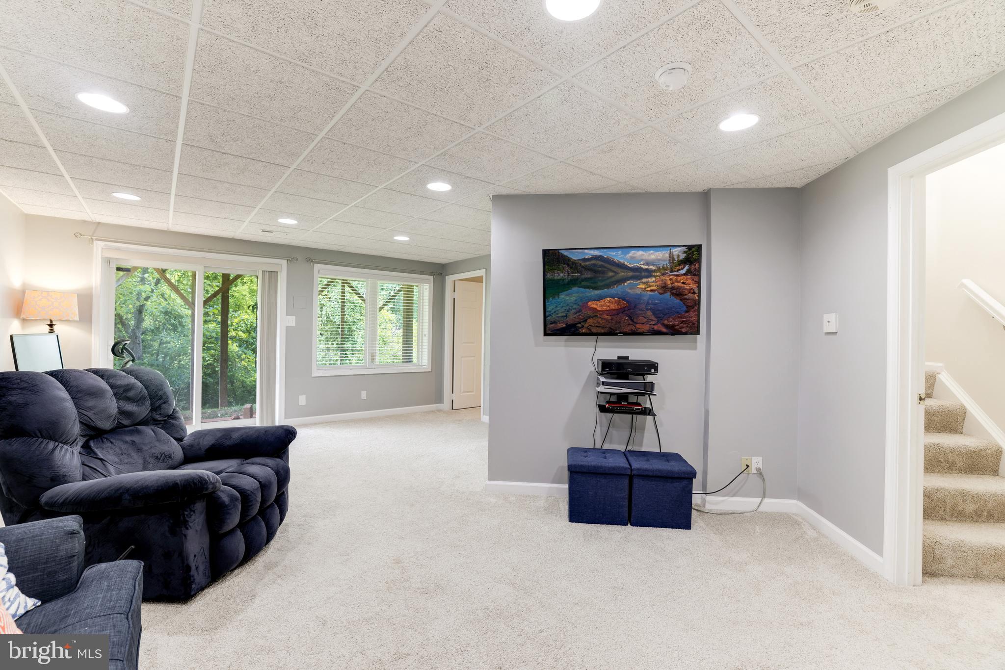 CHANTILLY HIGHLANDS - Residential