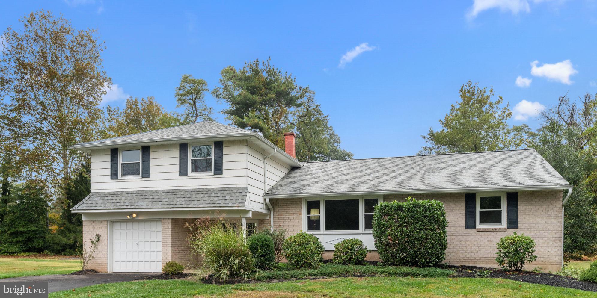 PARK TOWN ESTATES - Residential