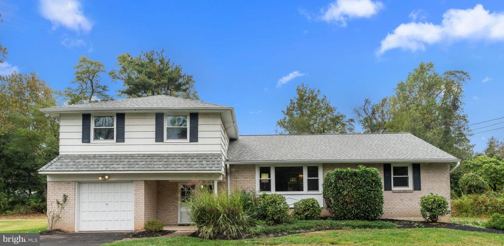 Photo of 339 Saly Road, YARDLEY, PA 19067 (MLS # PABU2107470)