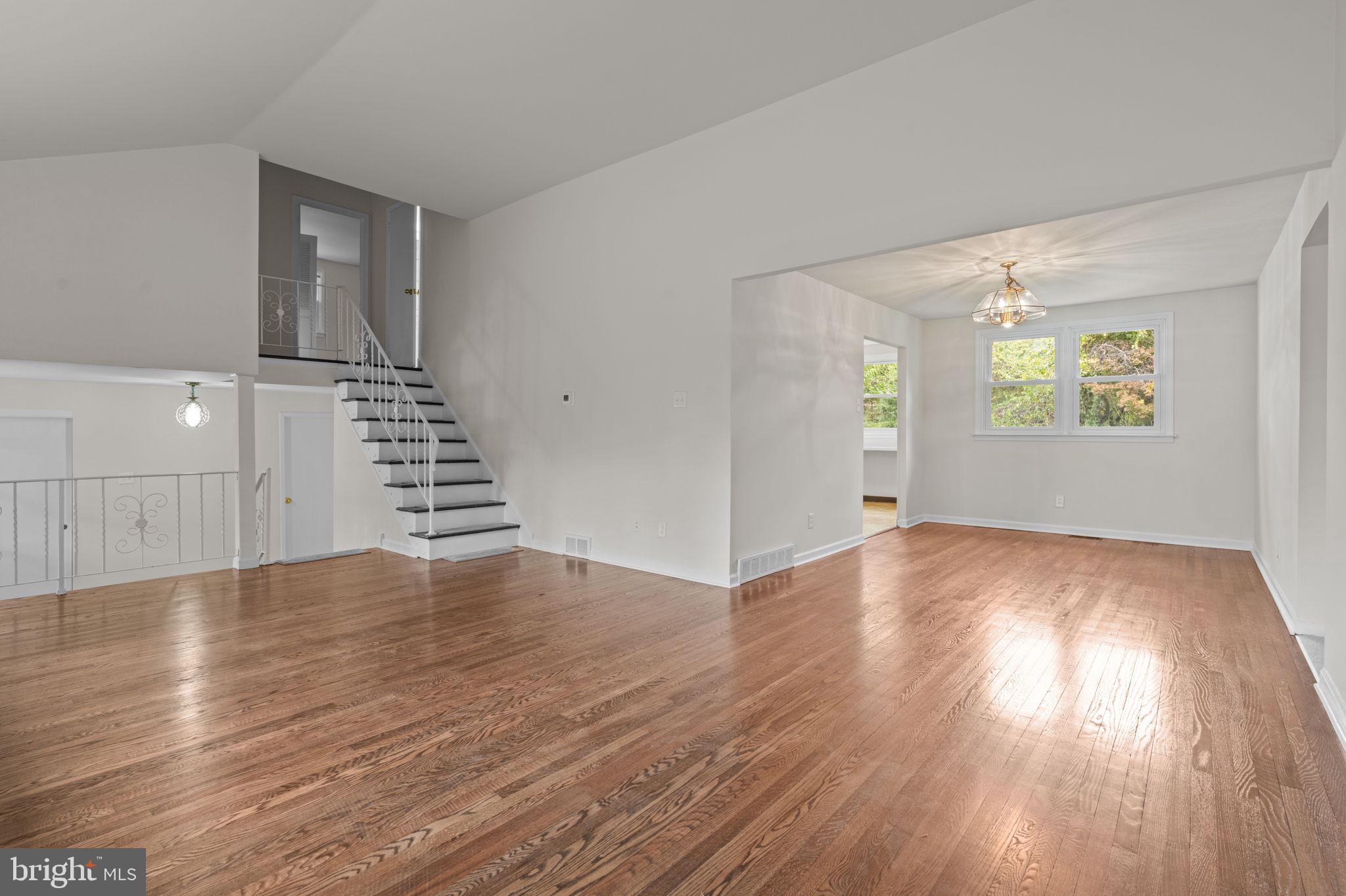 PARK TOWN ESTATES - Residential