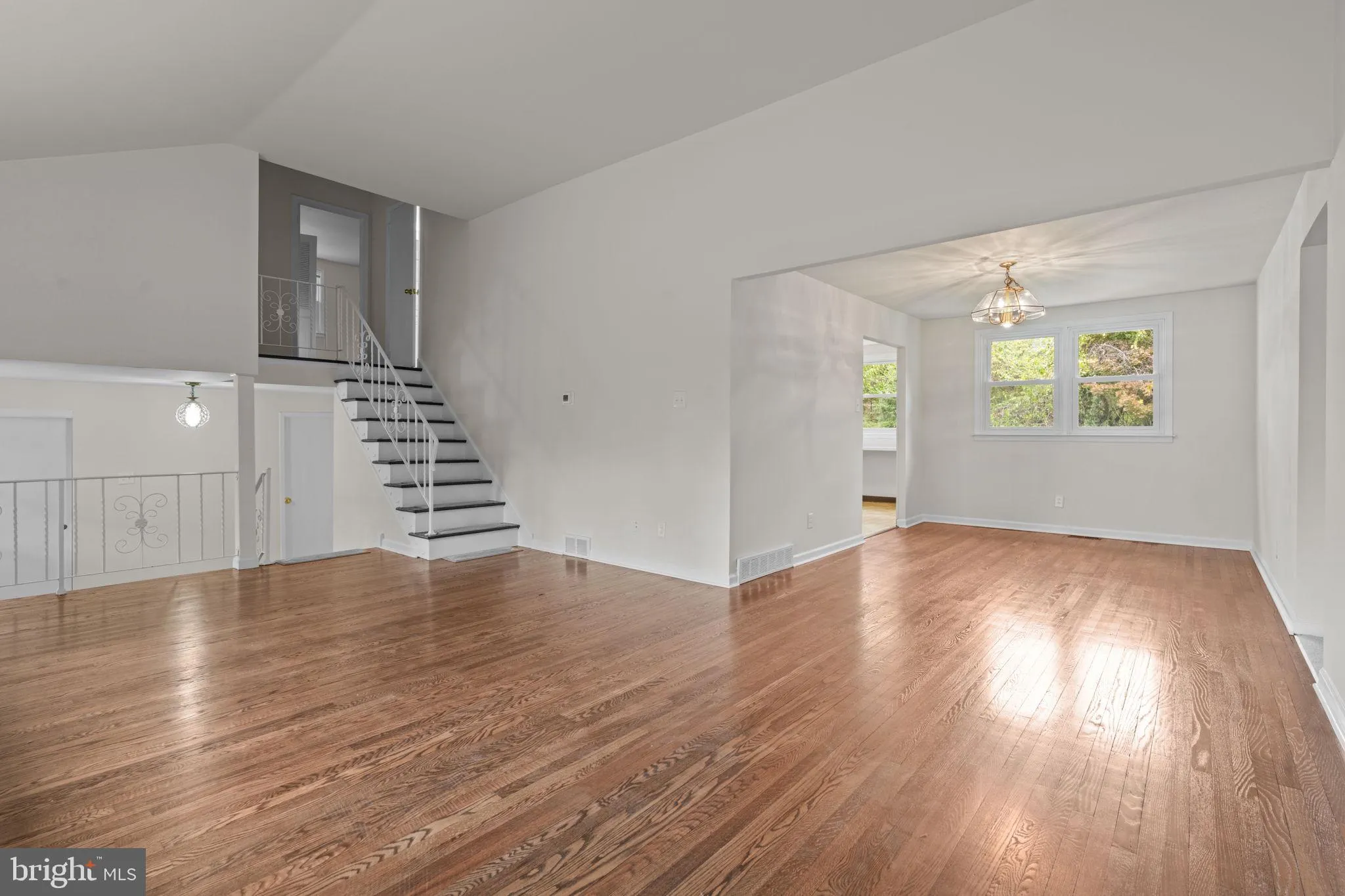 Yardley, Pennsylvania 19067, United States, 5 Bedrooms Bedrooms, ,4 BathroomsBathrooms,Residential,Coming Soon,226610