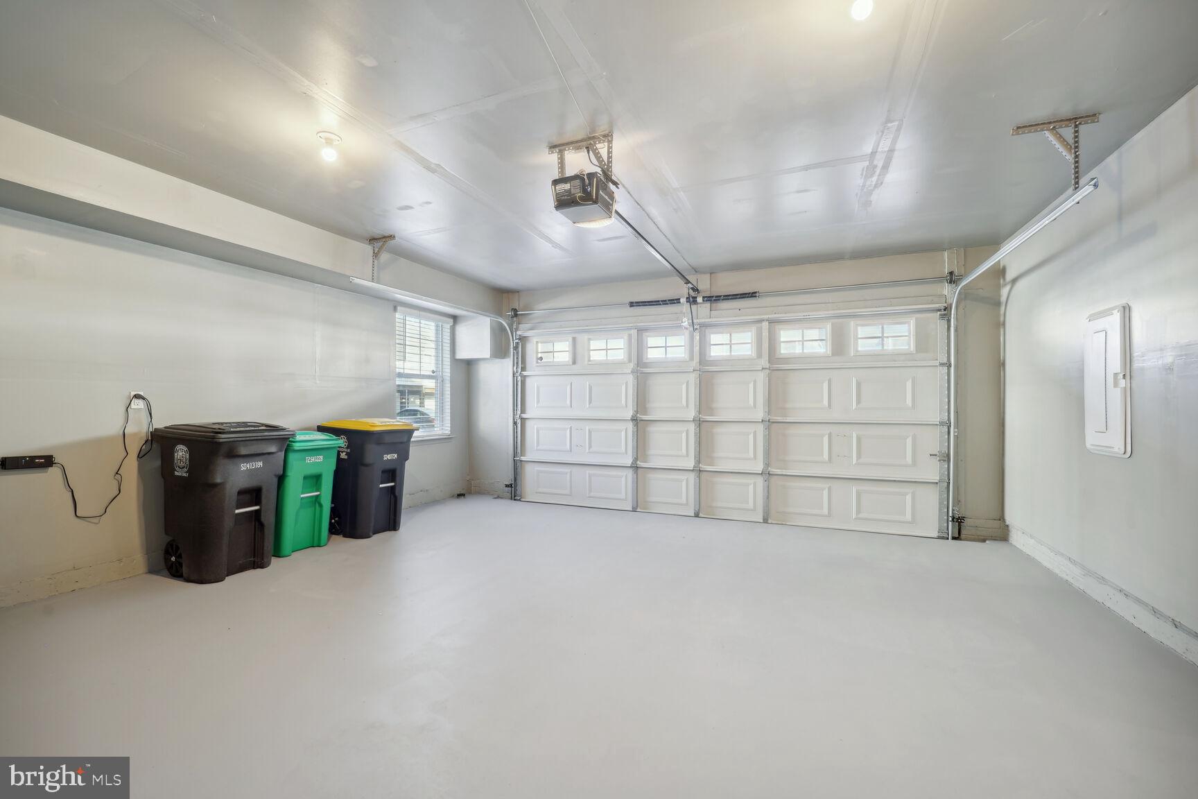 WOODMORE OVERLOOK - Residential Lease