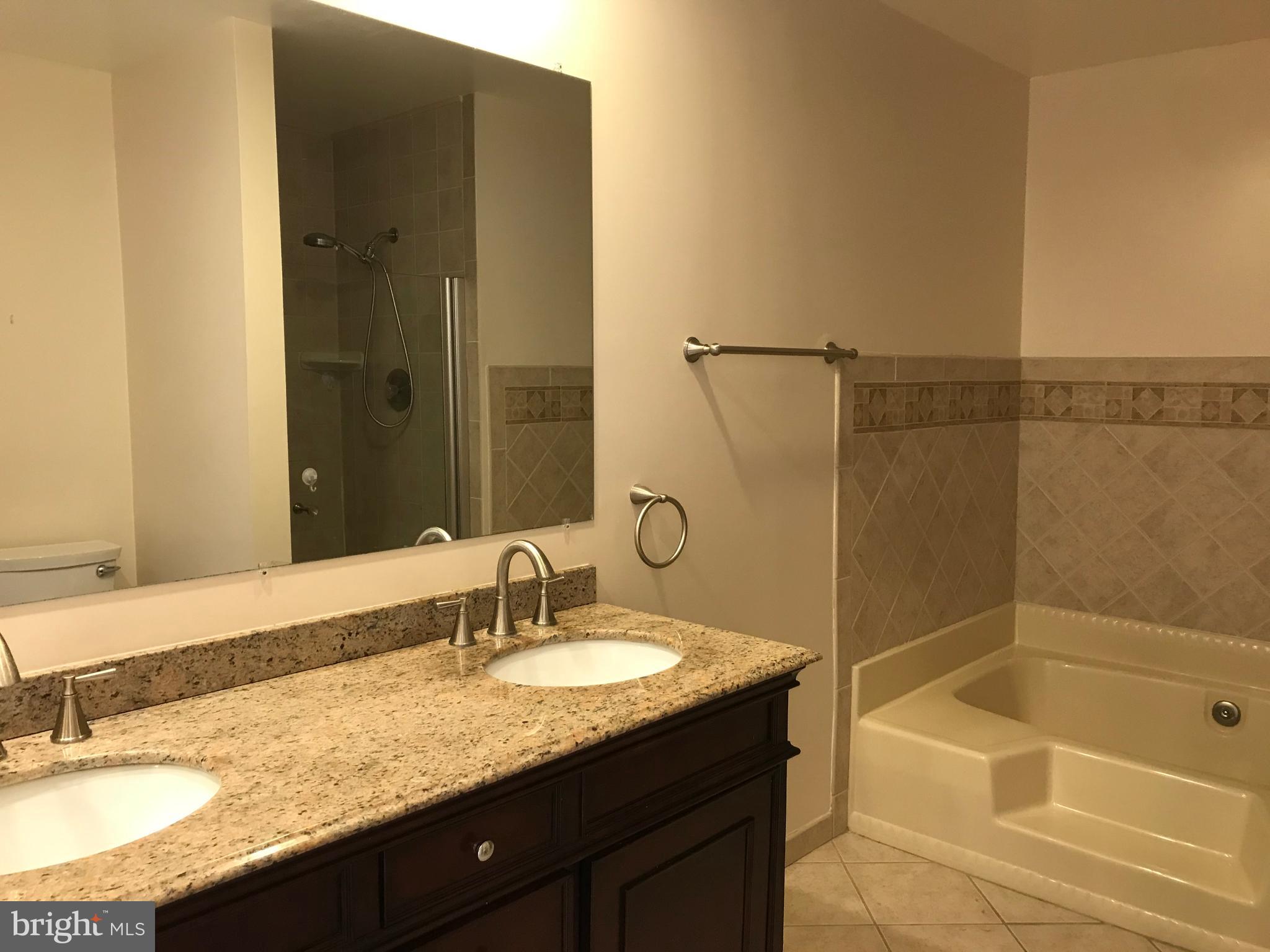 MCLEAN PROVINCE - Residential Lease