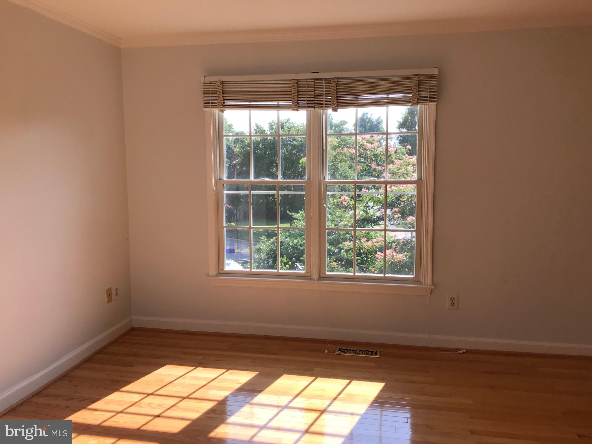 MCLEAN PROVINCE - Residential Lease