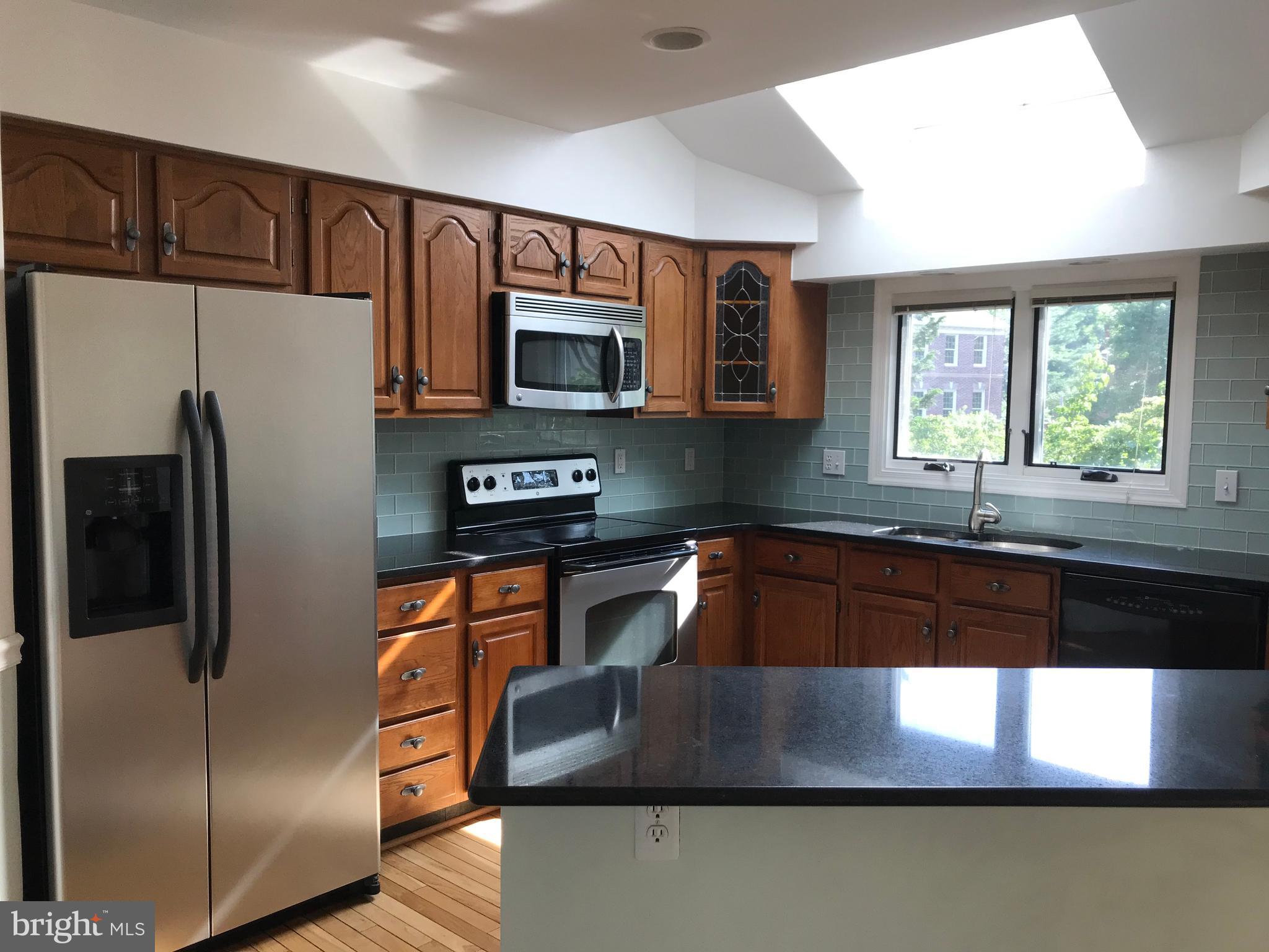 MCLEAN PROVINCE - Residential Lease