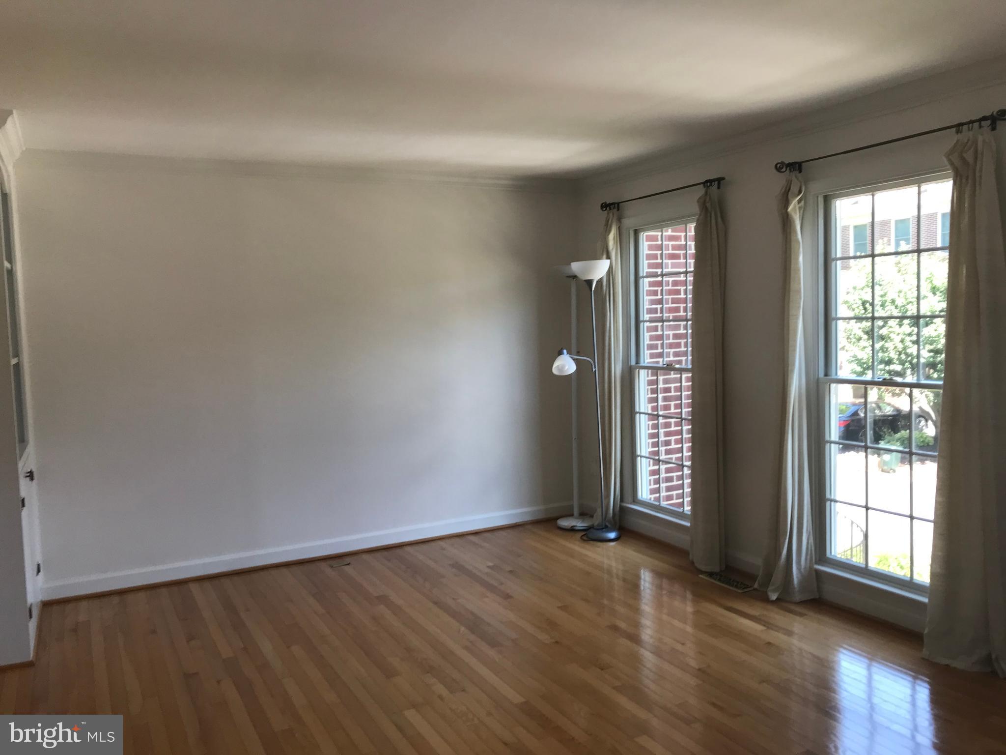 MCLEAN PROVINCE - Residential Lease