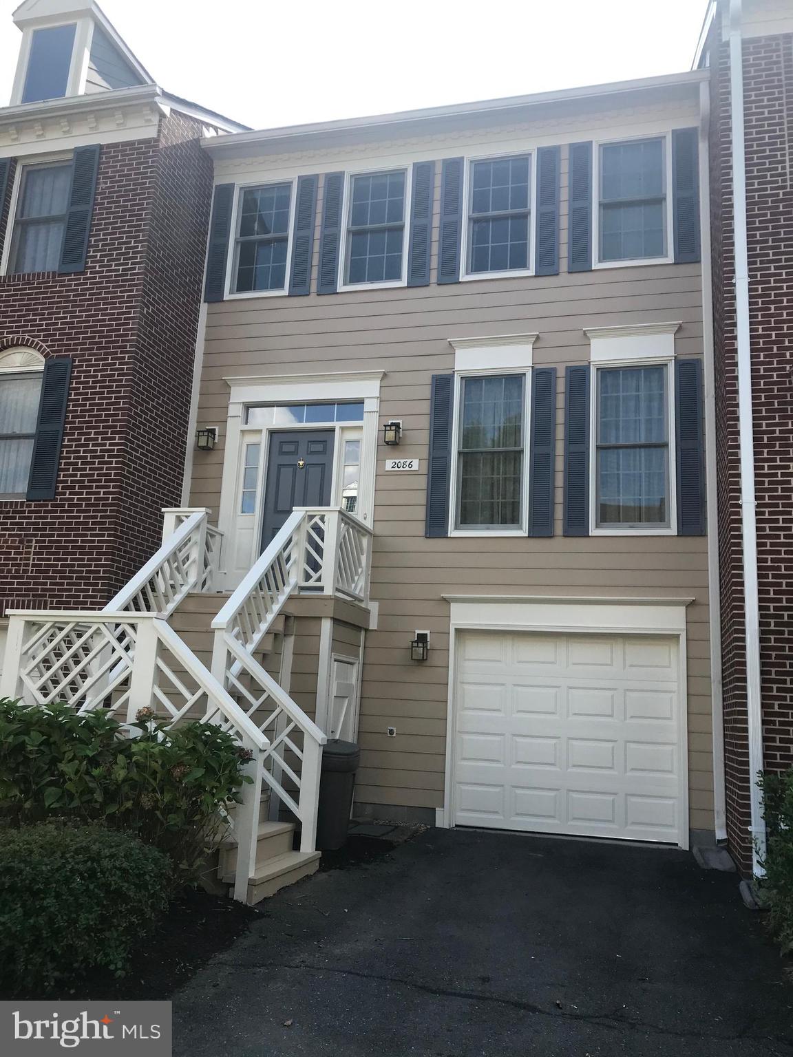 MCLEAN PROVINCE - Residential Lease