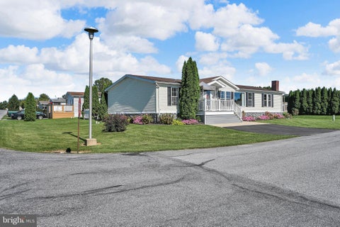 Mobile Home For Sale - 1300 E Kercher Avenue #134<br/> Lebanon County, MYERSTOWN, PA 17067