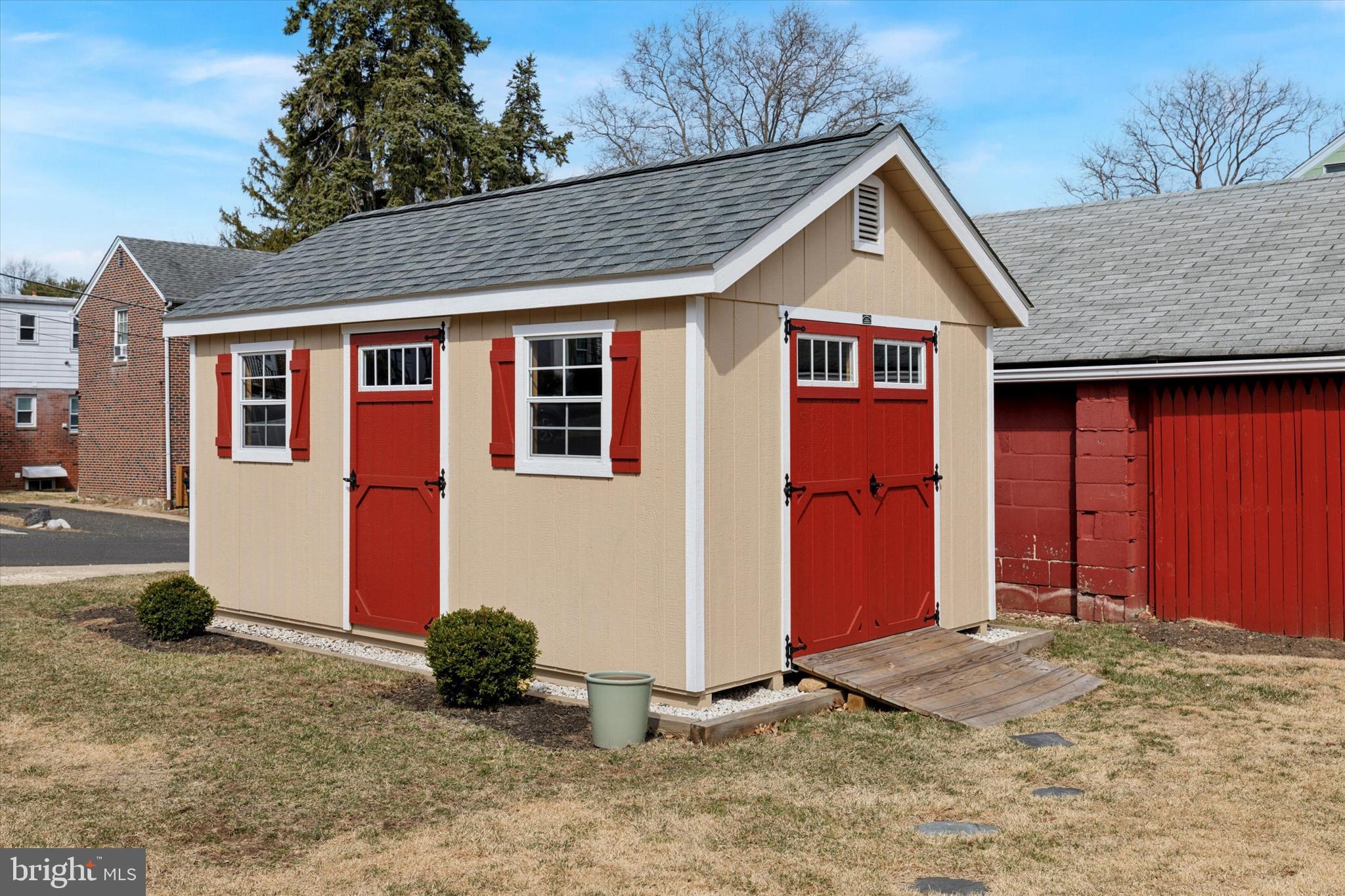 ROCKLEDGE - Residential