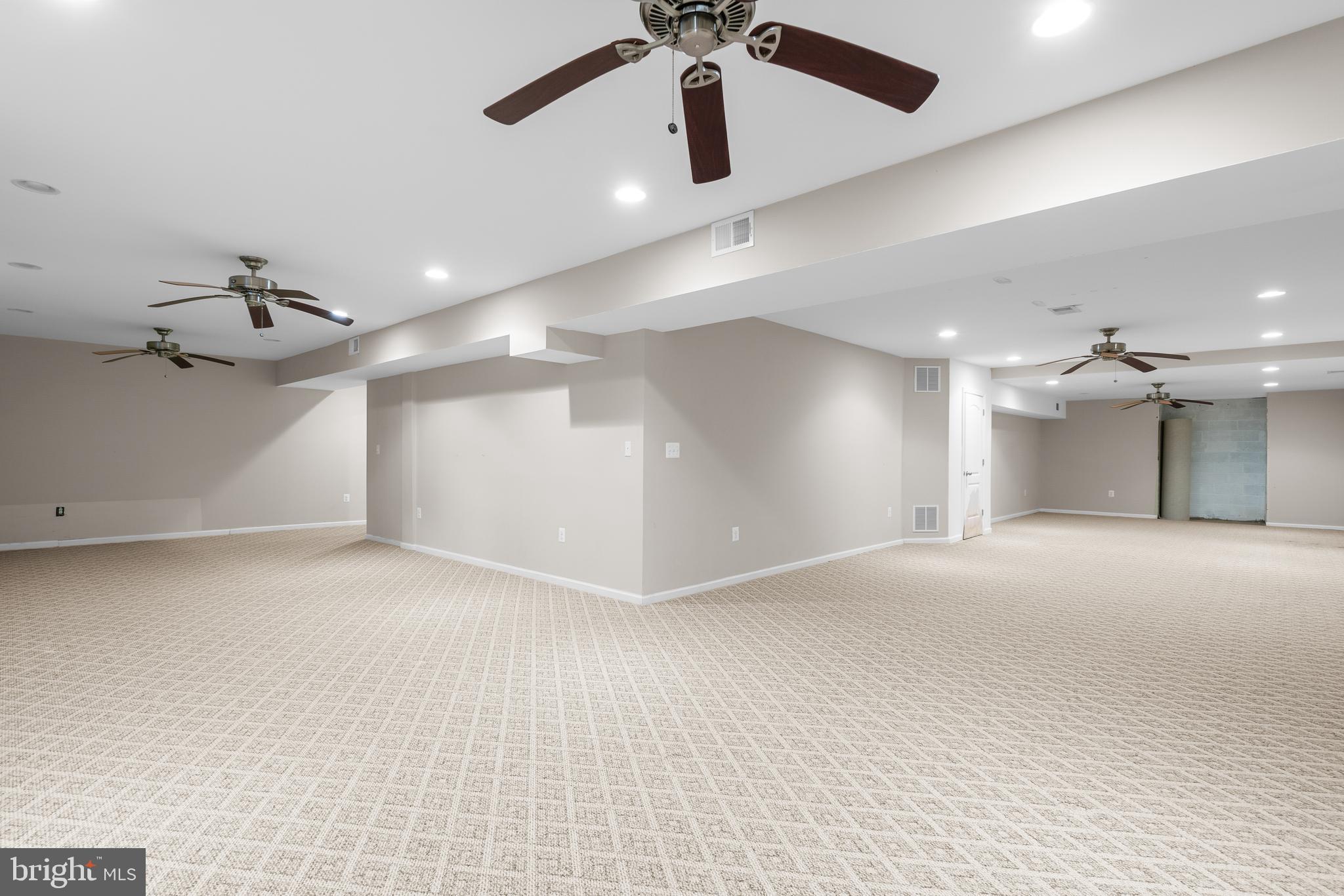 BURNHAM HILLS - Residential