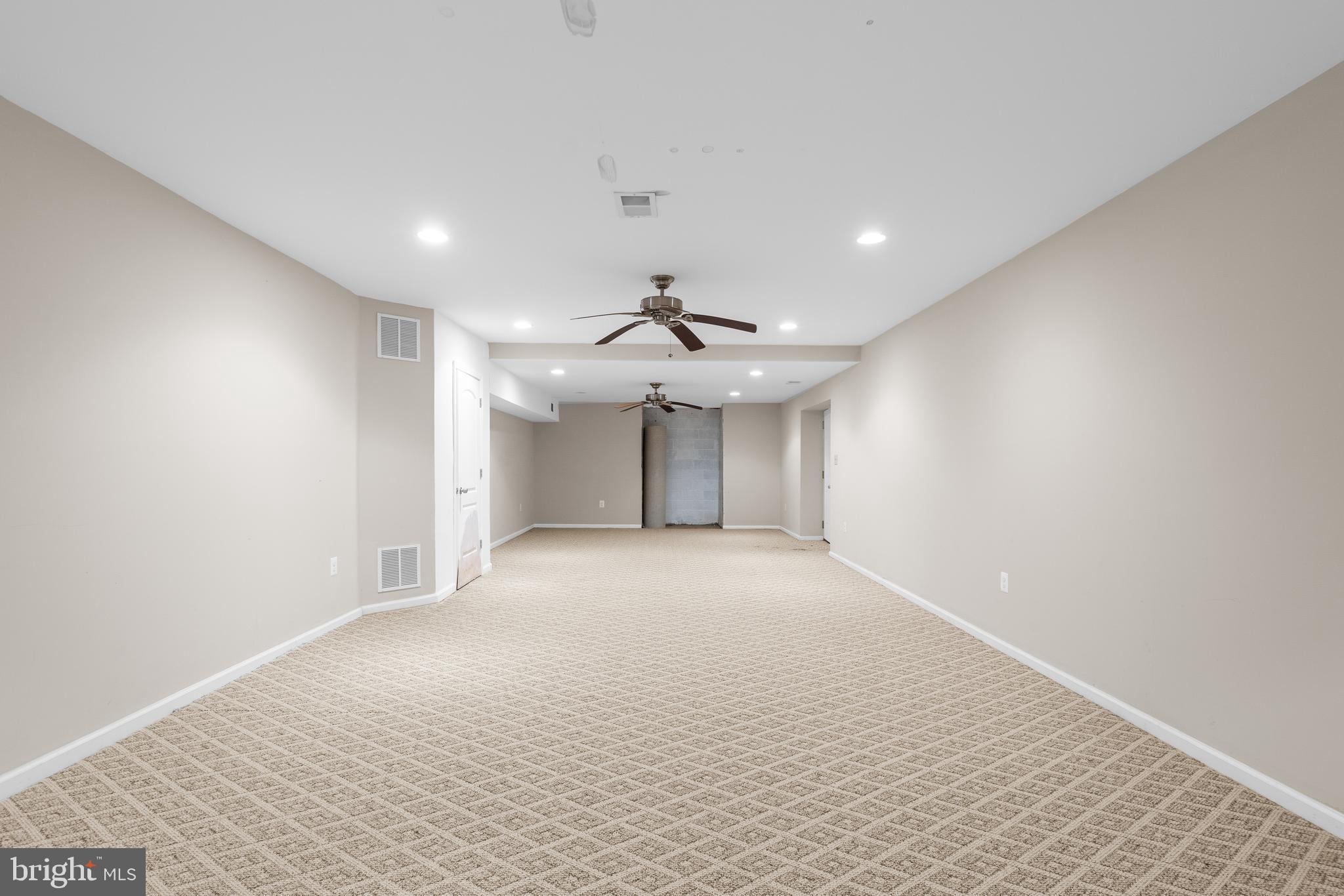 BURNHAM HILLS - Residential