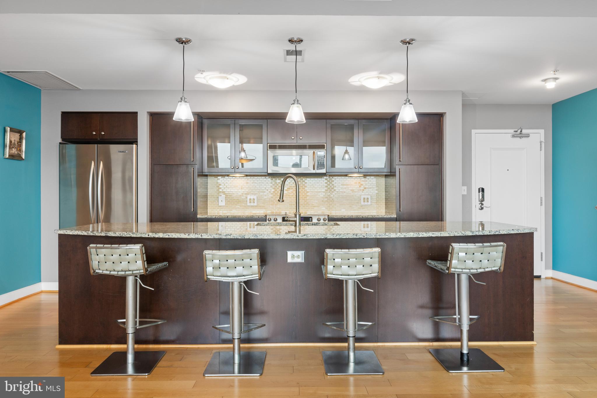 HARBOR EAST - Residential