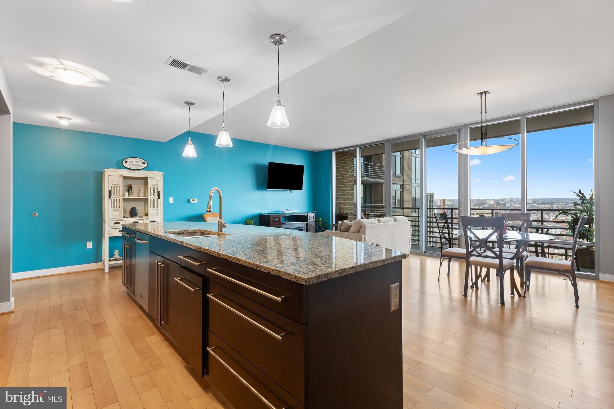 HARBOR EAST - Residential