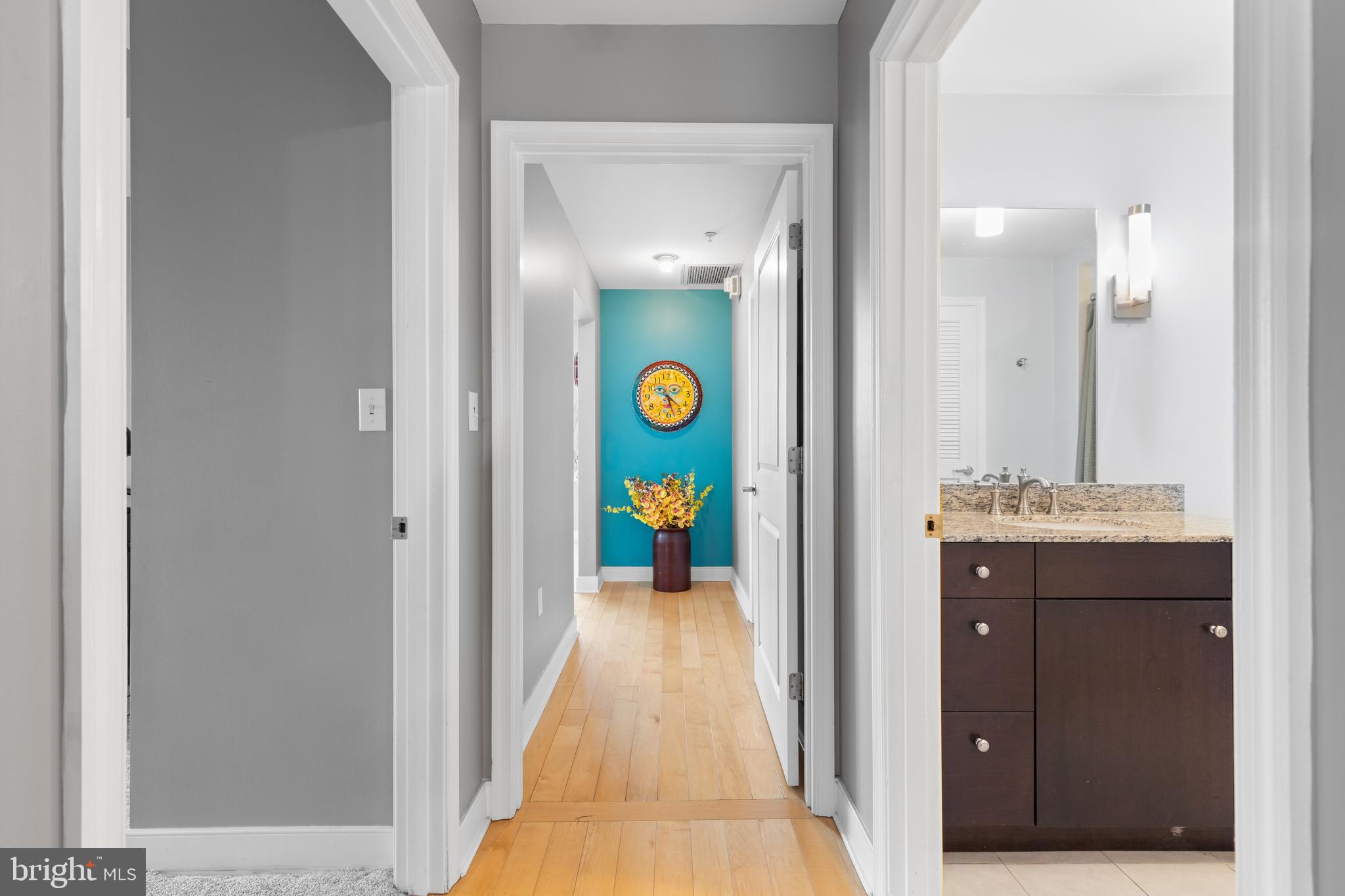 HARBOR EAST - Residential