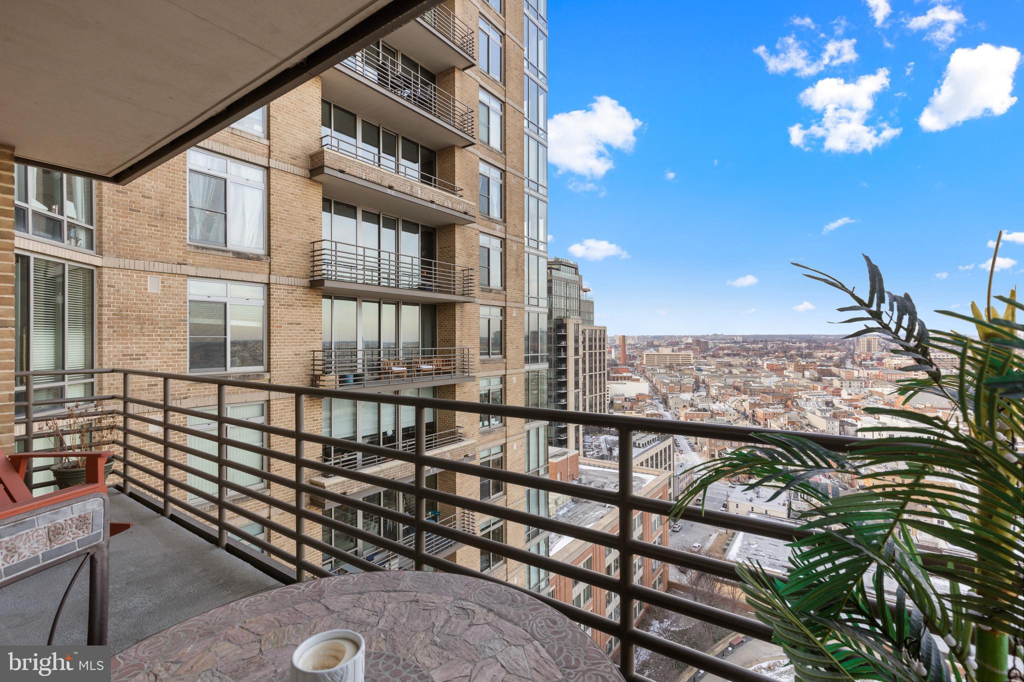 HARBOR EAST - Residential