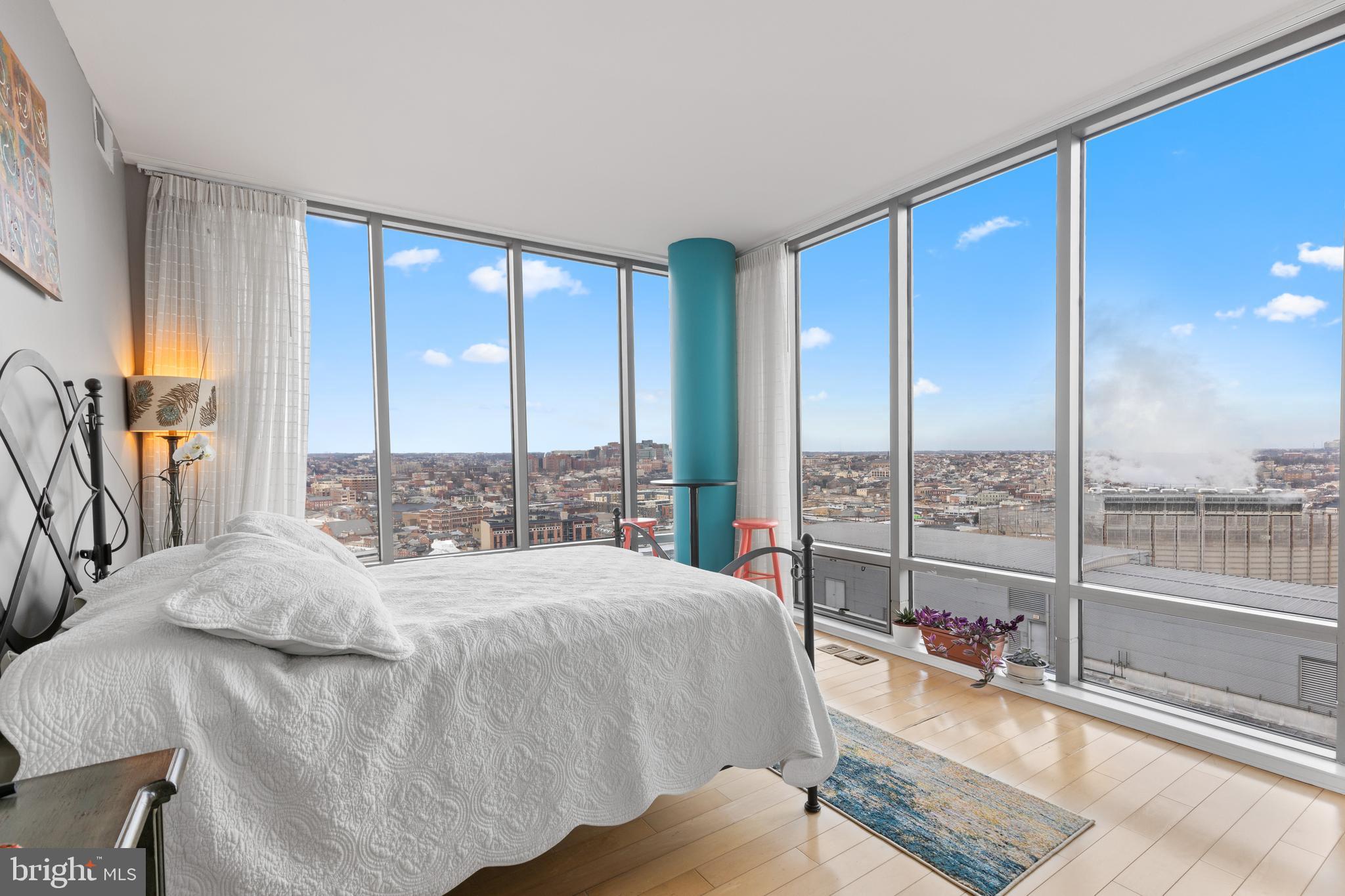 HARBOR EAST - Residential