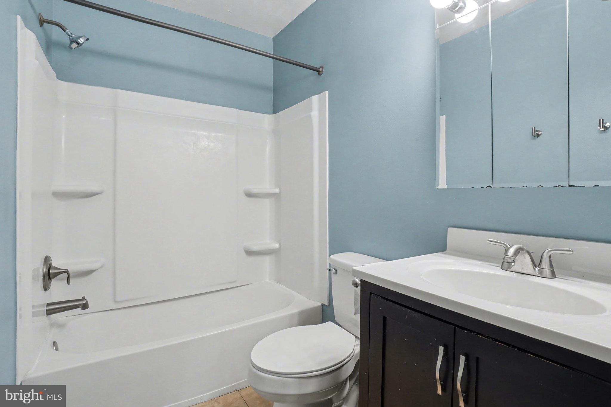 MOUNTAIN PARK - Residential Lease