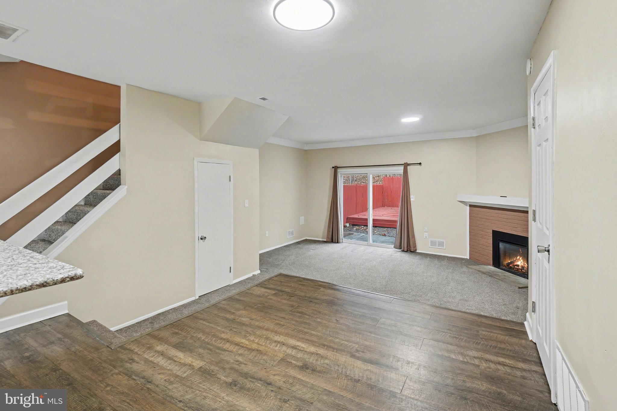 MOUNTAIN PARK - Residential Lease