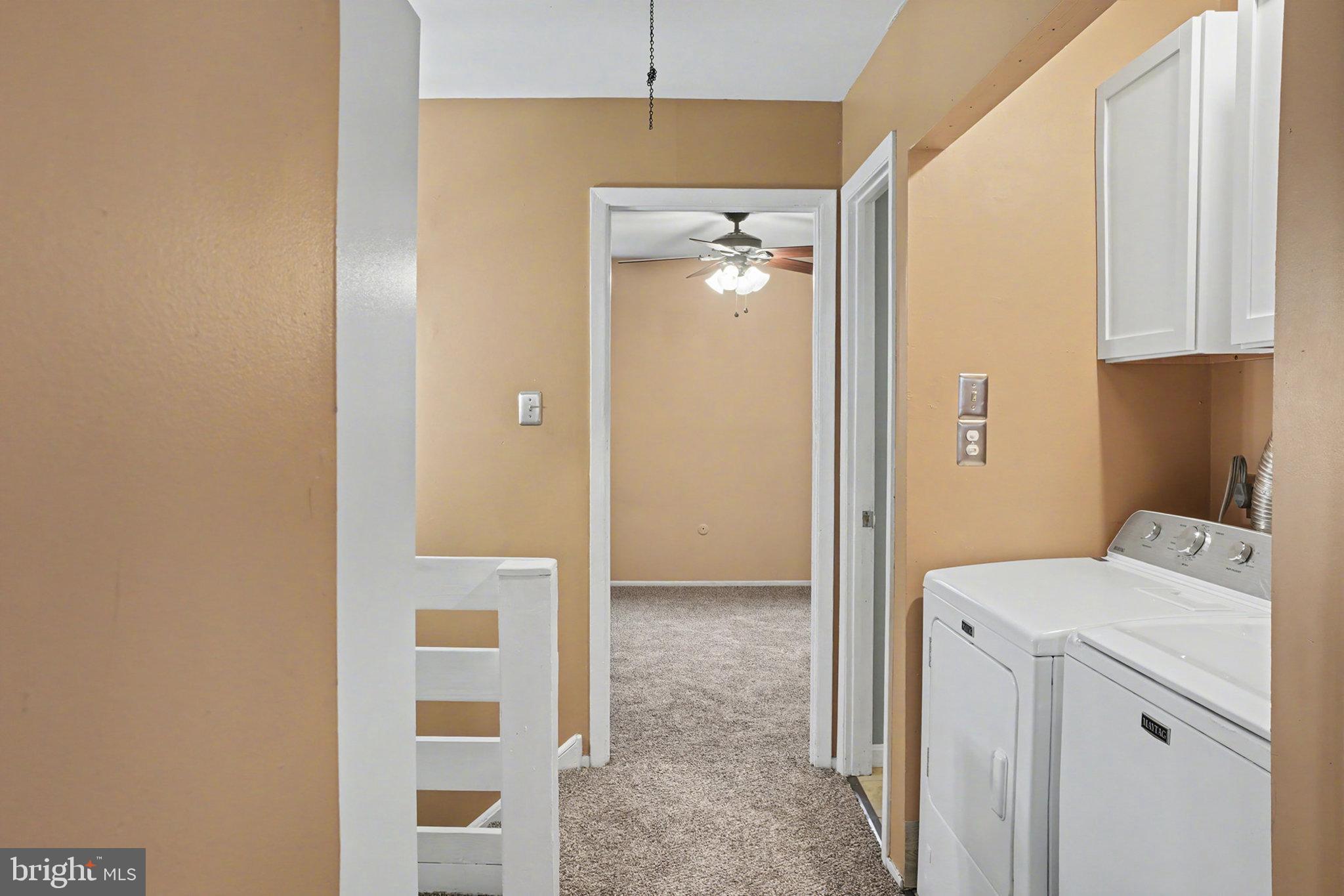 MOUNTAIN PARK - Residential Lease