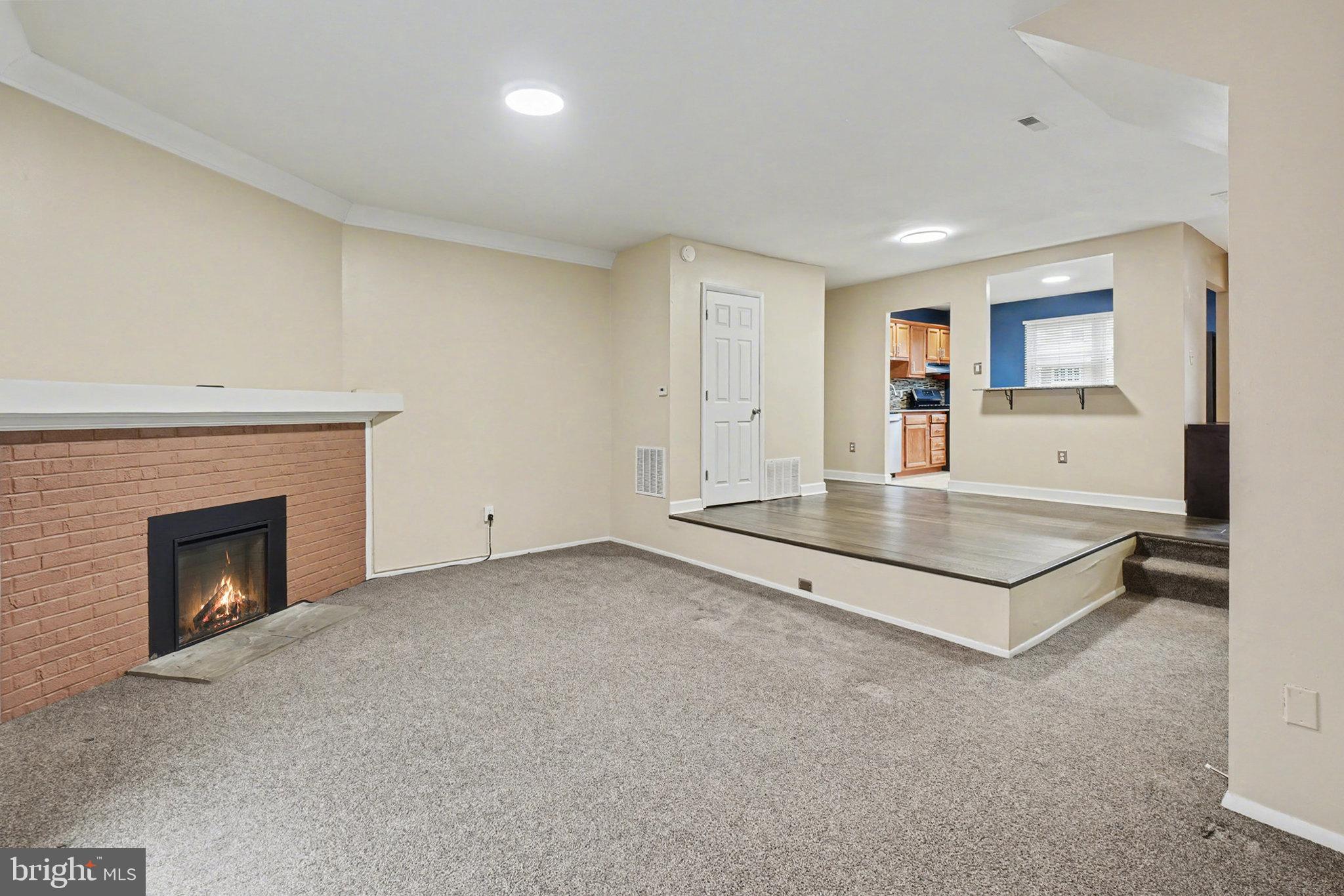 MOUNTAIN PARK - Residential Lease