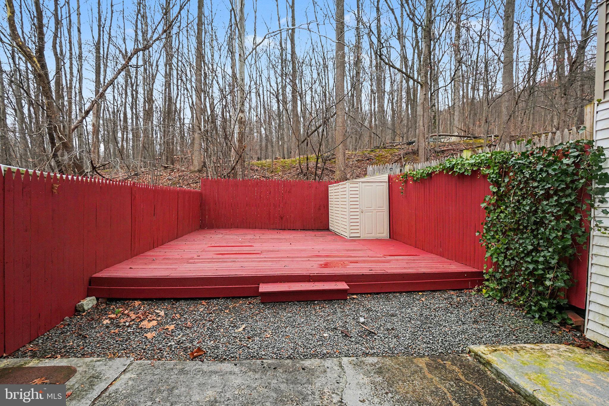 MOUNTAIN PARK - Residential Lease