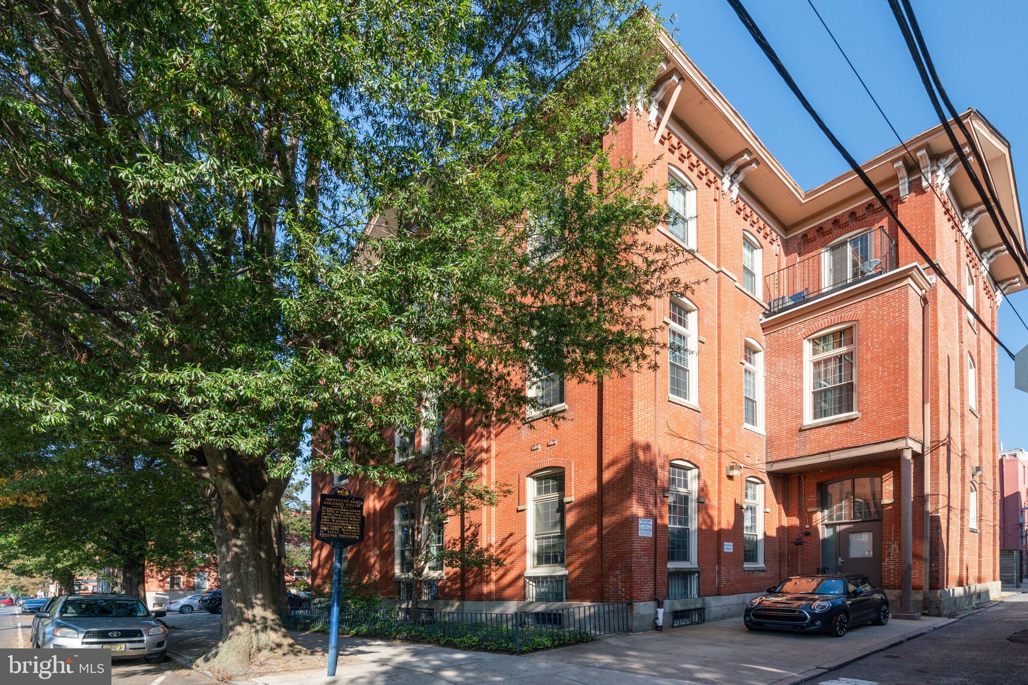 BELLA VISTA - Residential Lease