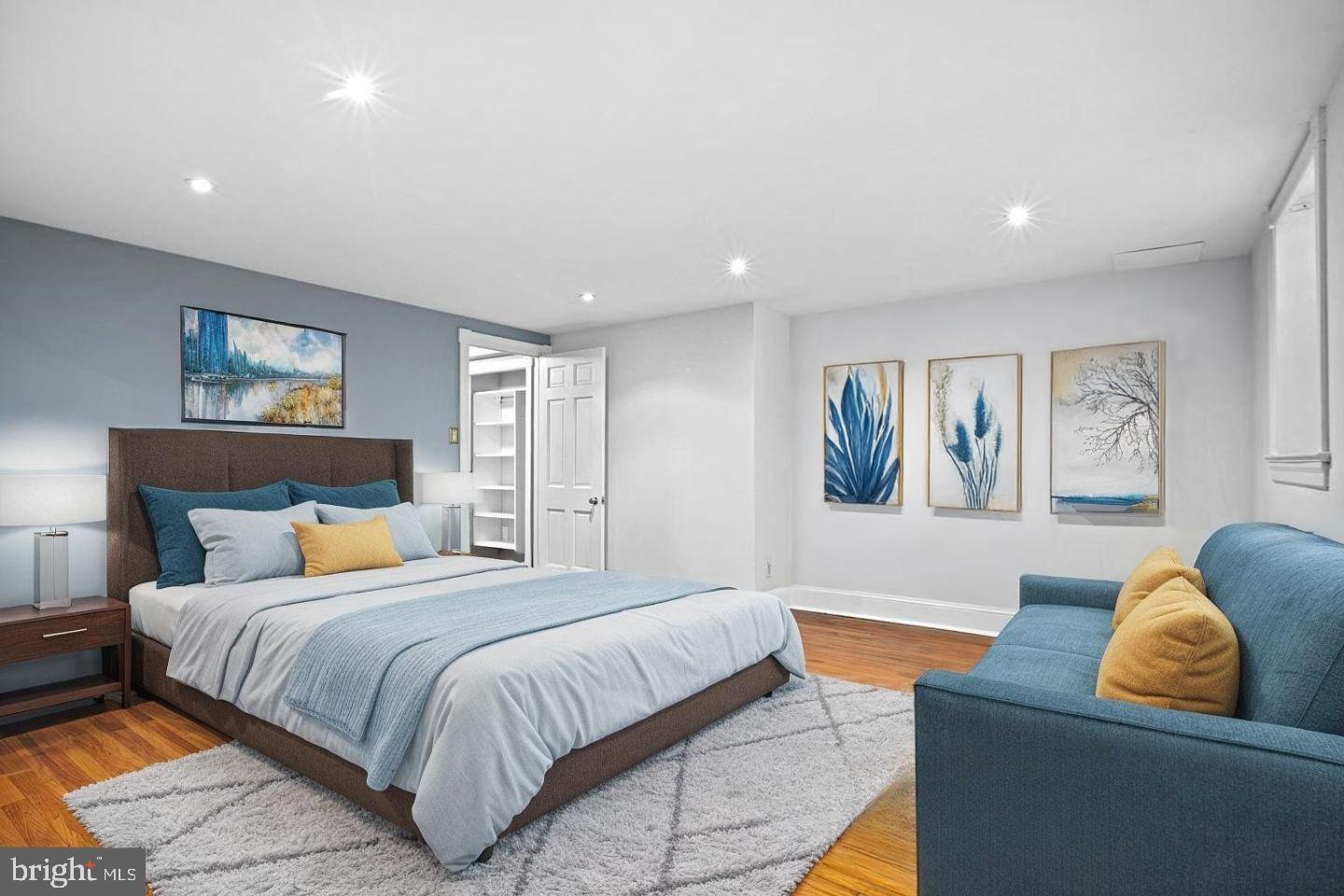 WASHINGTON SQ WEST - Residential