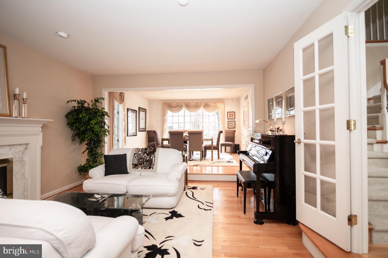 WALTON SPRING HILLS - Residential