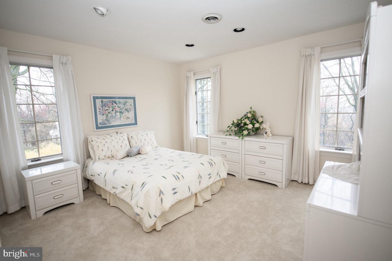 WALTON SPRING HILLS - Residential