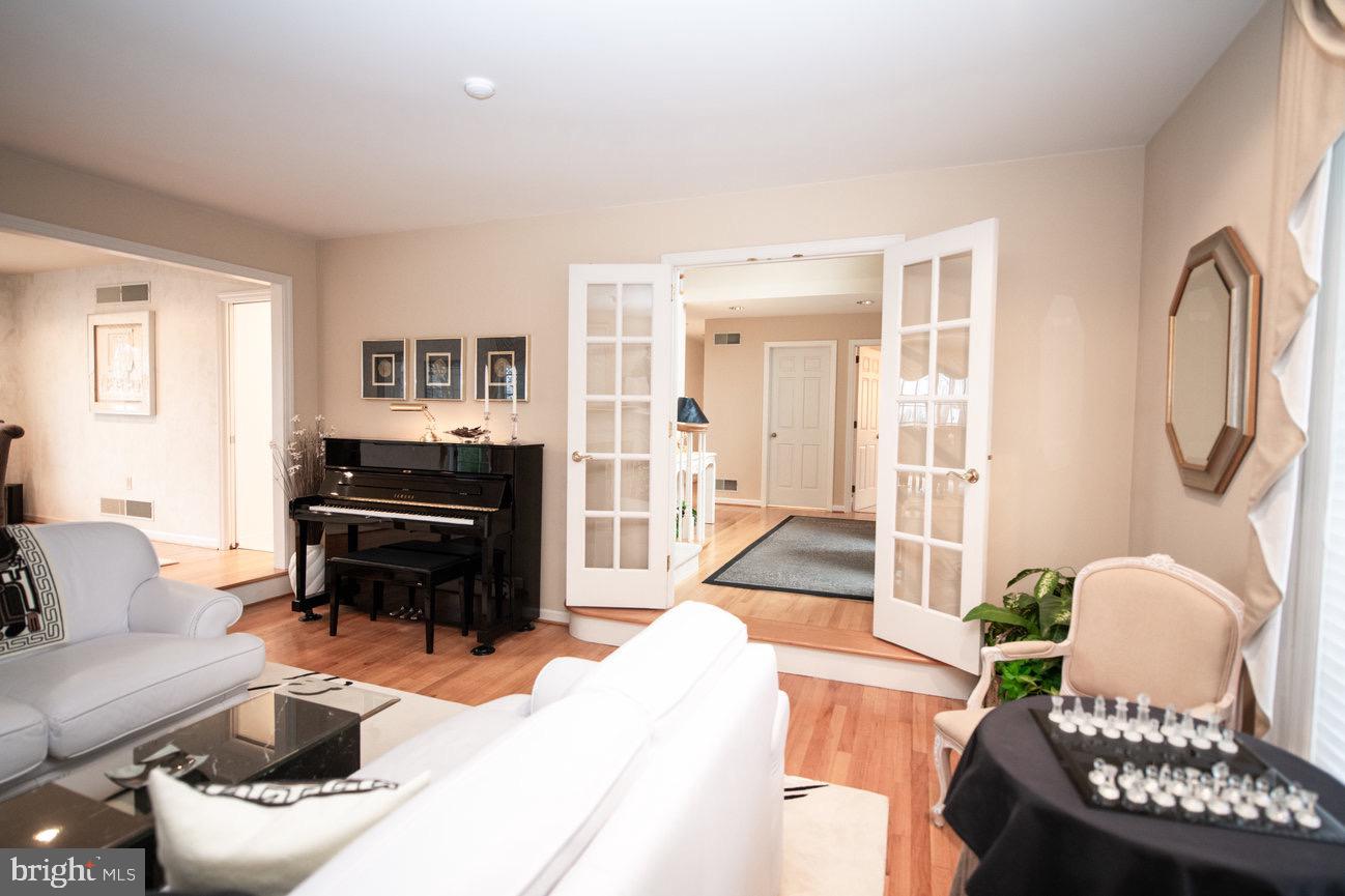 WALTON SPRING HILLS - Residential