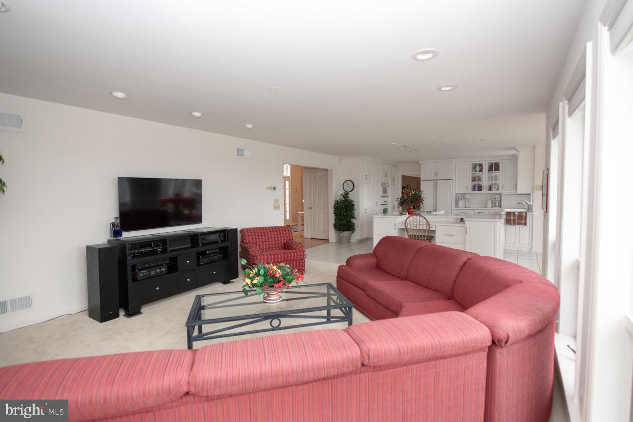 WALTON SPRING HILLS - Residential