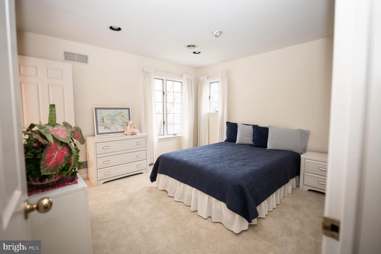 WALTON SPRING HILLS - Residential