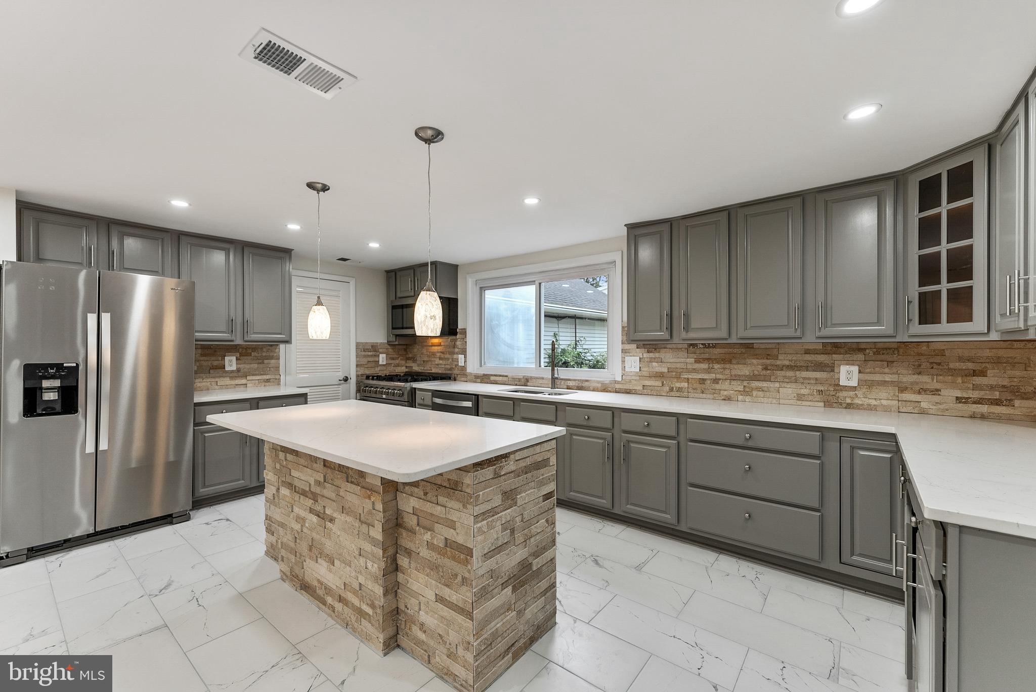 SUGARLAND RUN - Residential