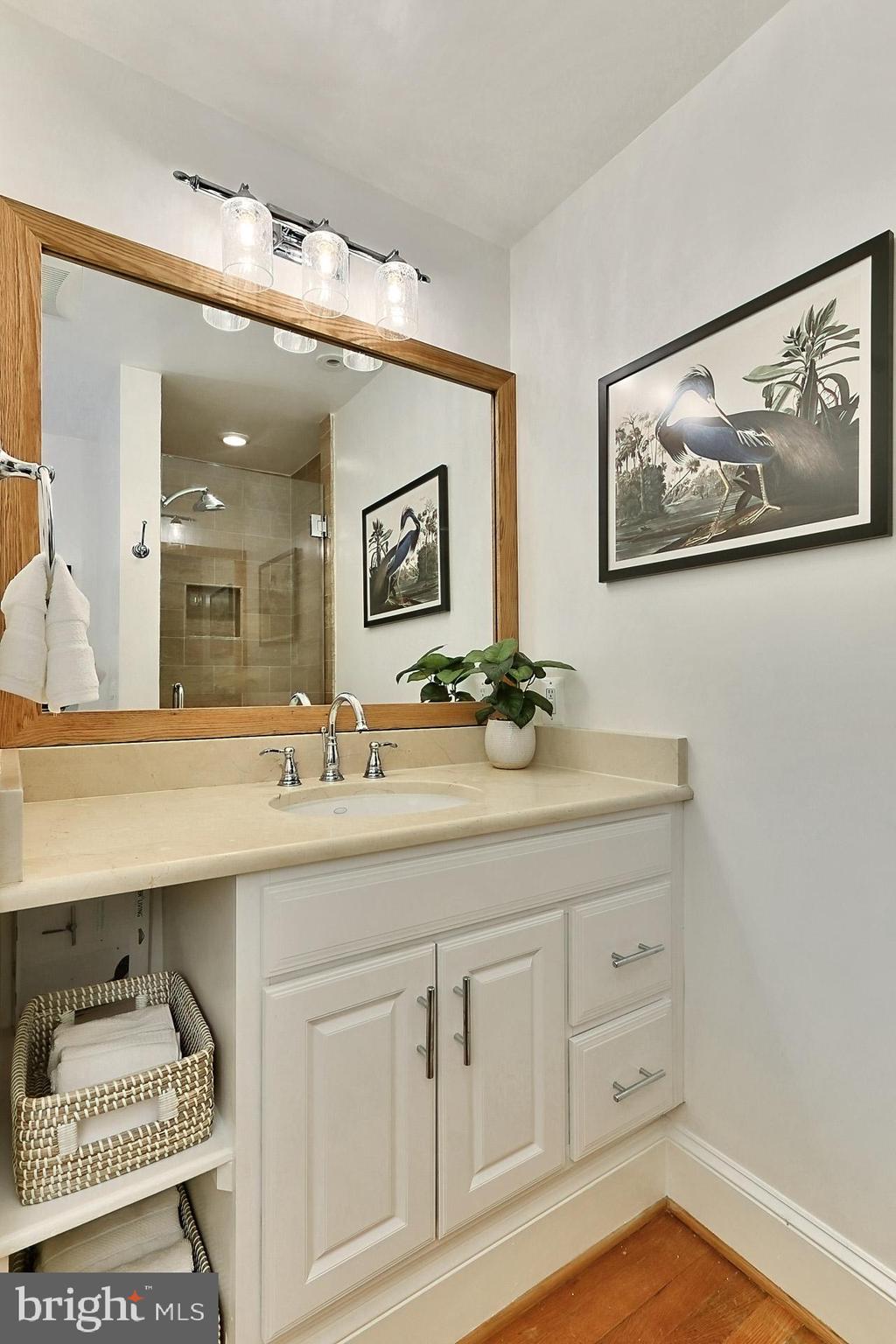 LEE HEIGHTS - Residential