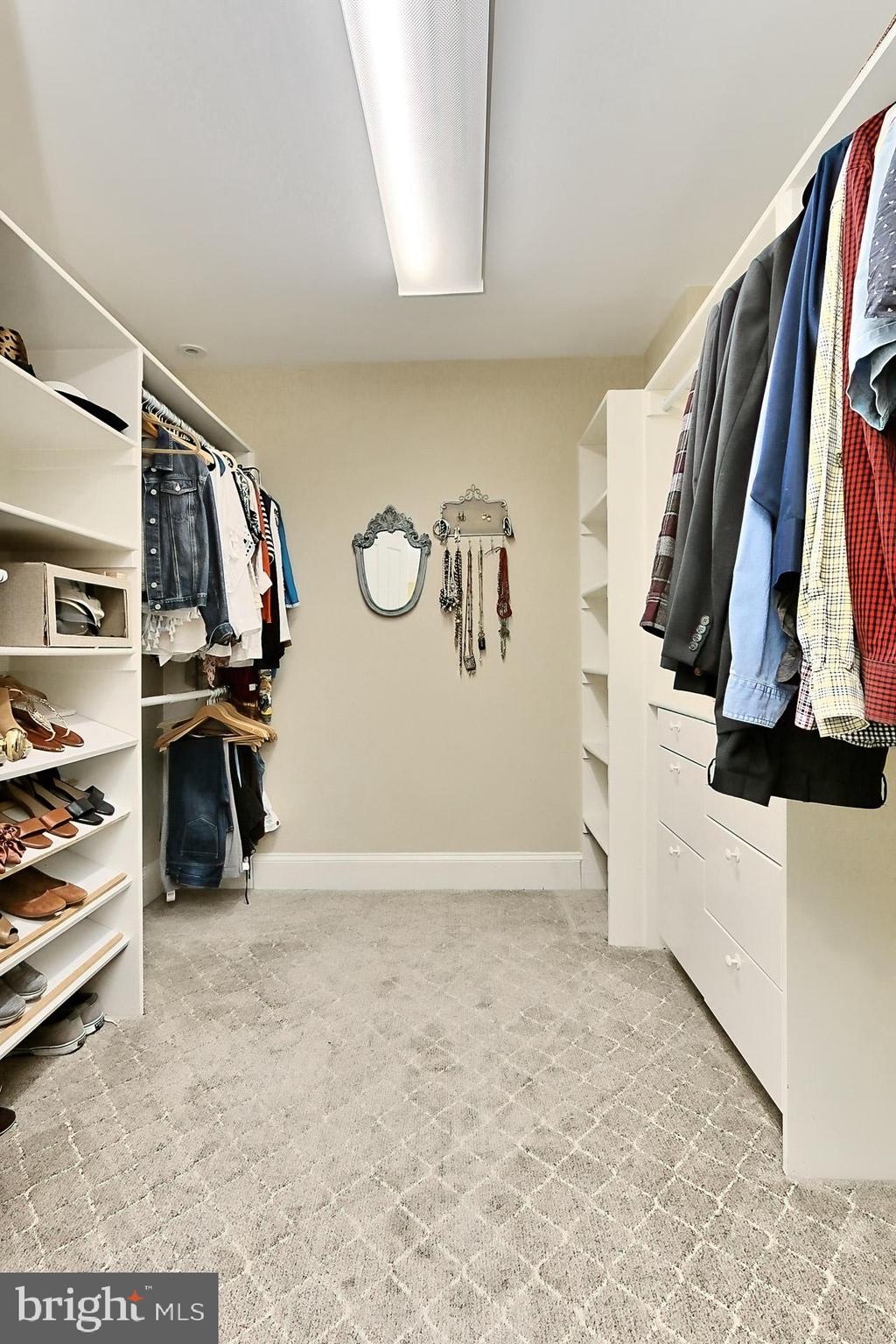 LEE HEIGHTS - Residential