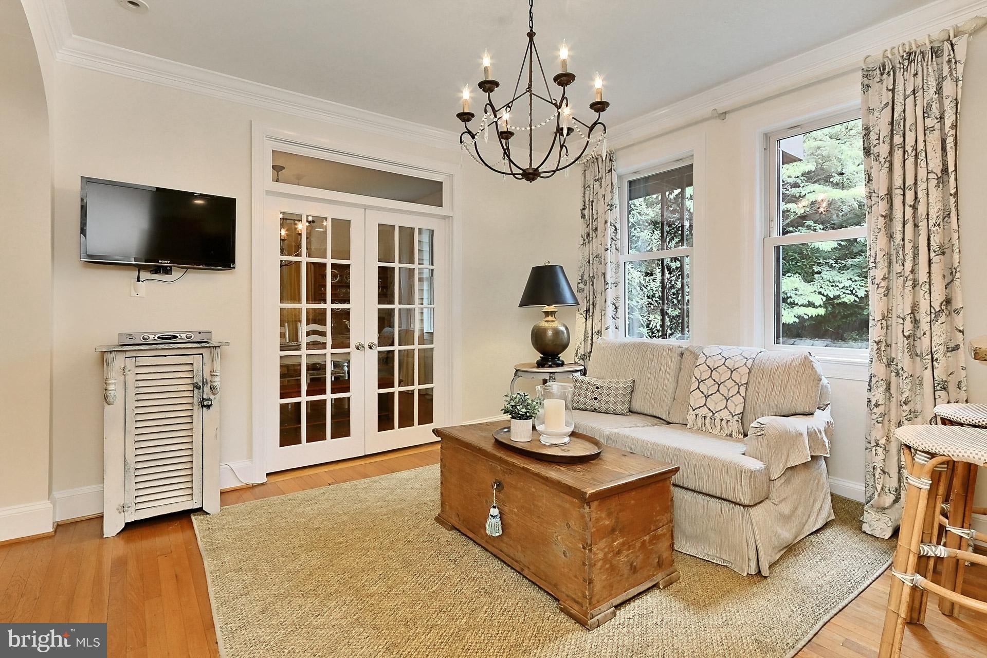 LEE HEIGHTS - Residential