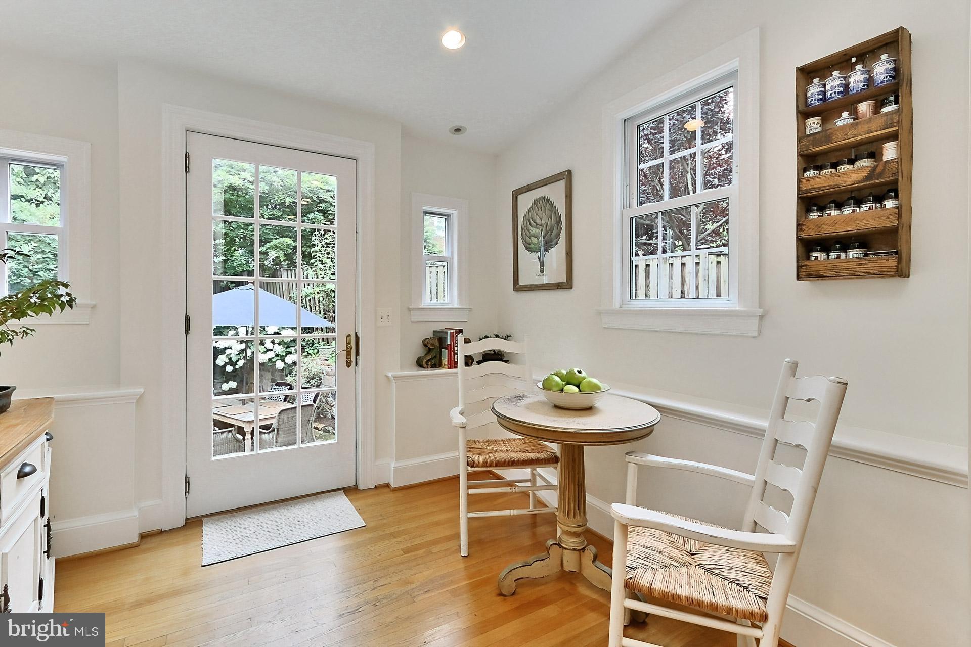 LEE HEIGHTS - Residential