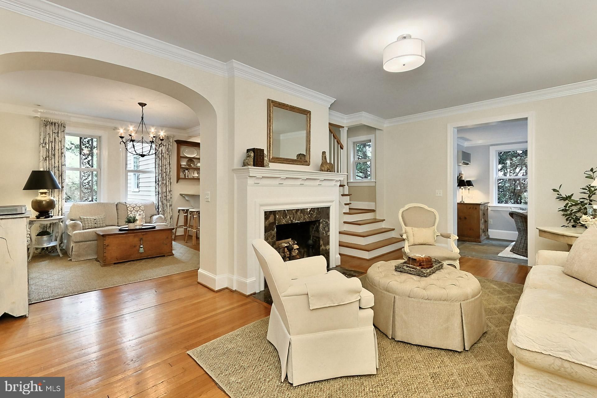 LEE HEIGHTS - Residential