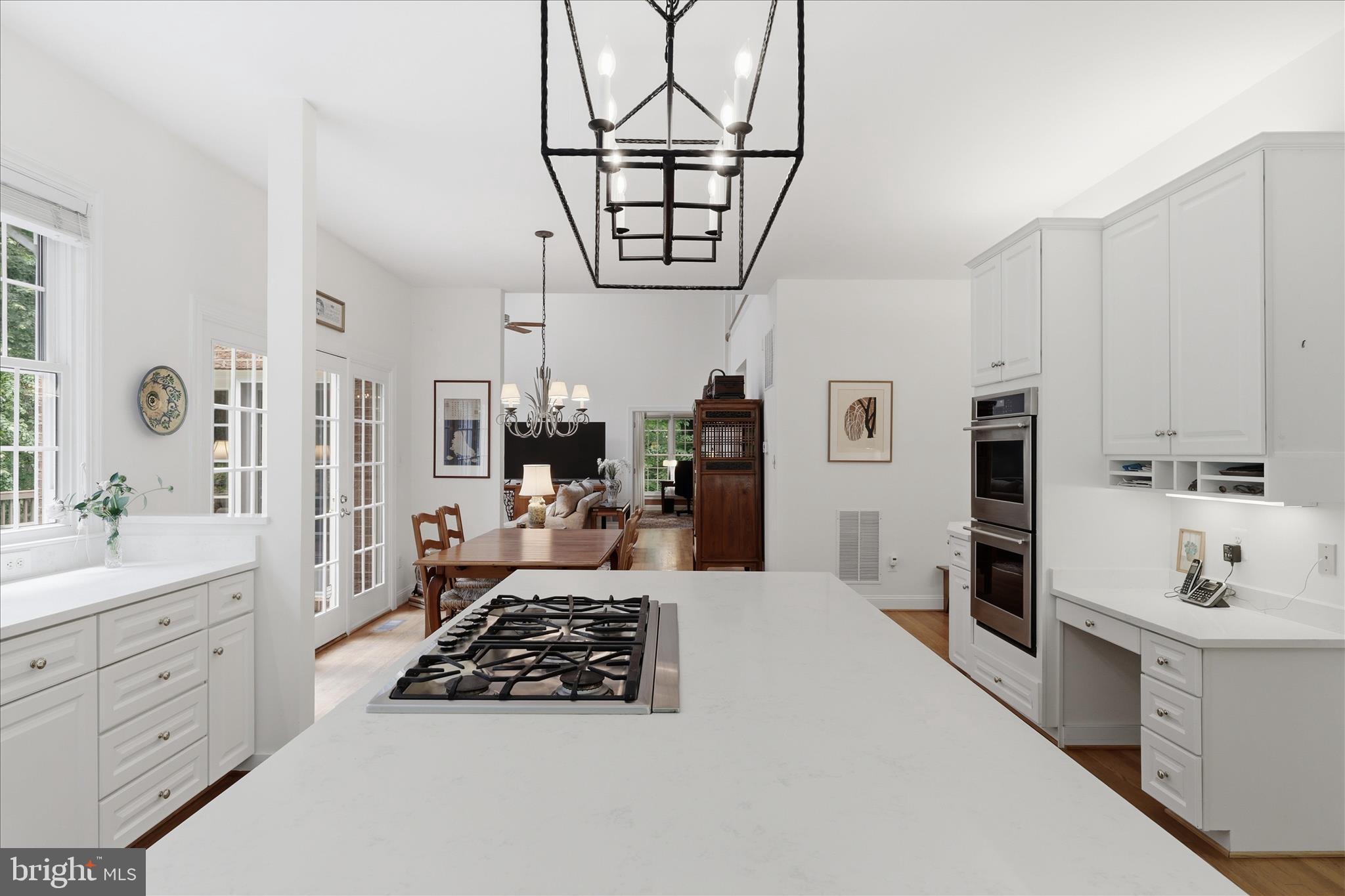 WENDOVER OAKS - Residential