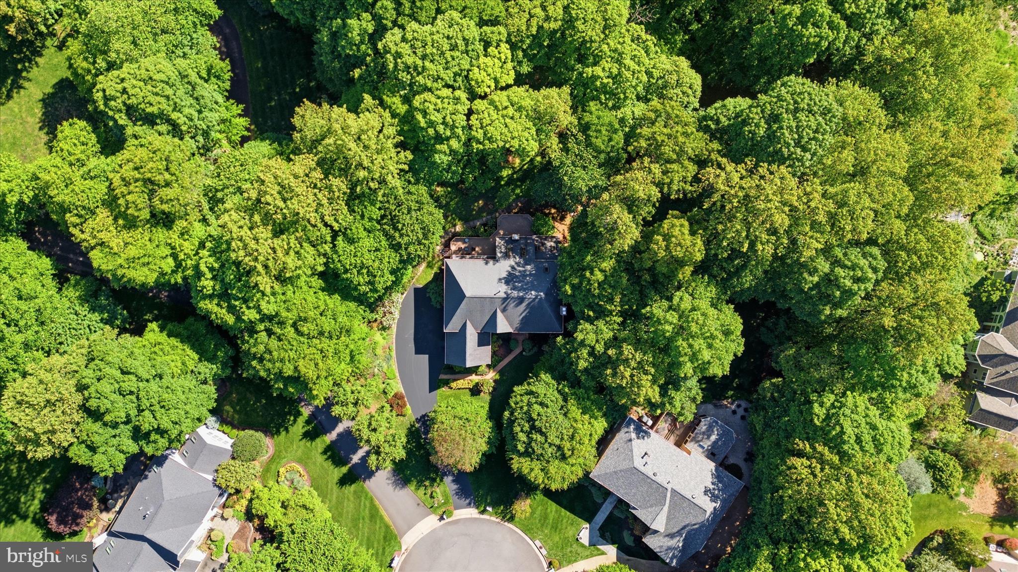 WENDOVER OAKS - Residential
