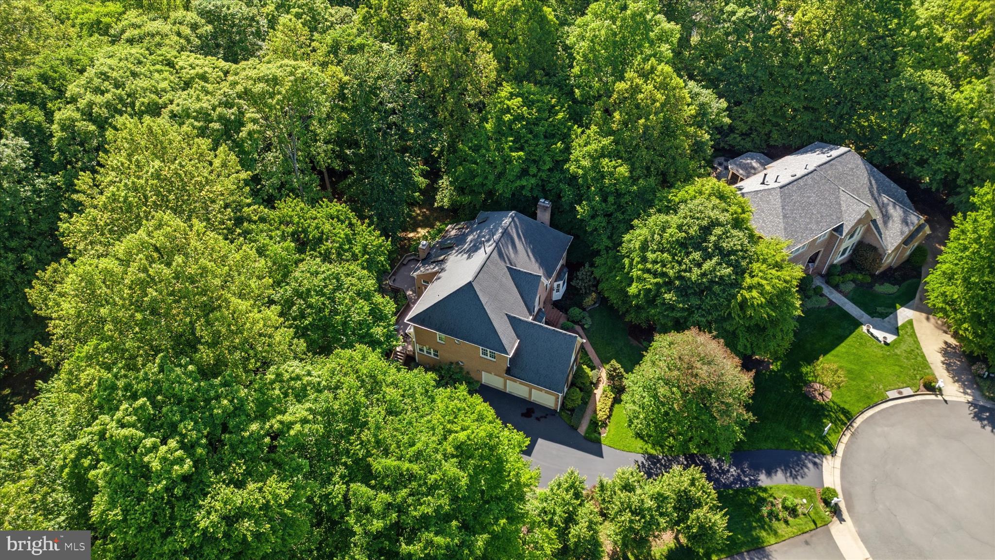 WENDOVER OAKS - Residential