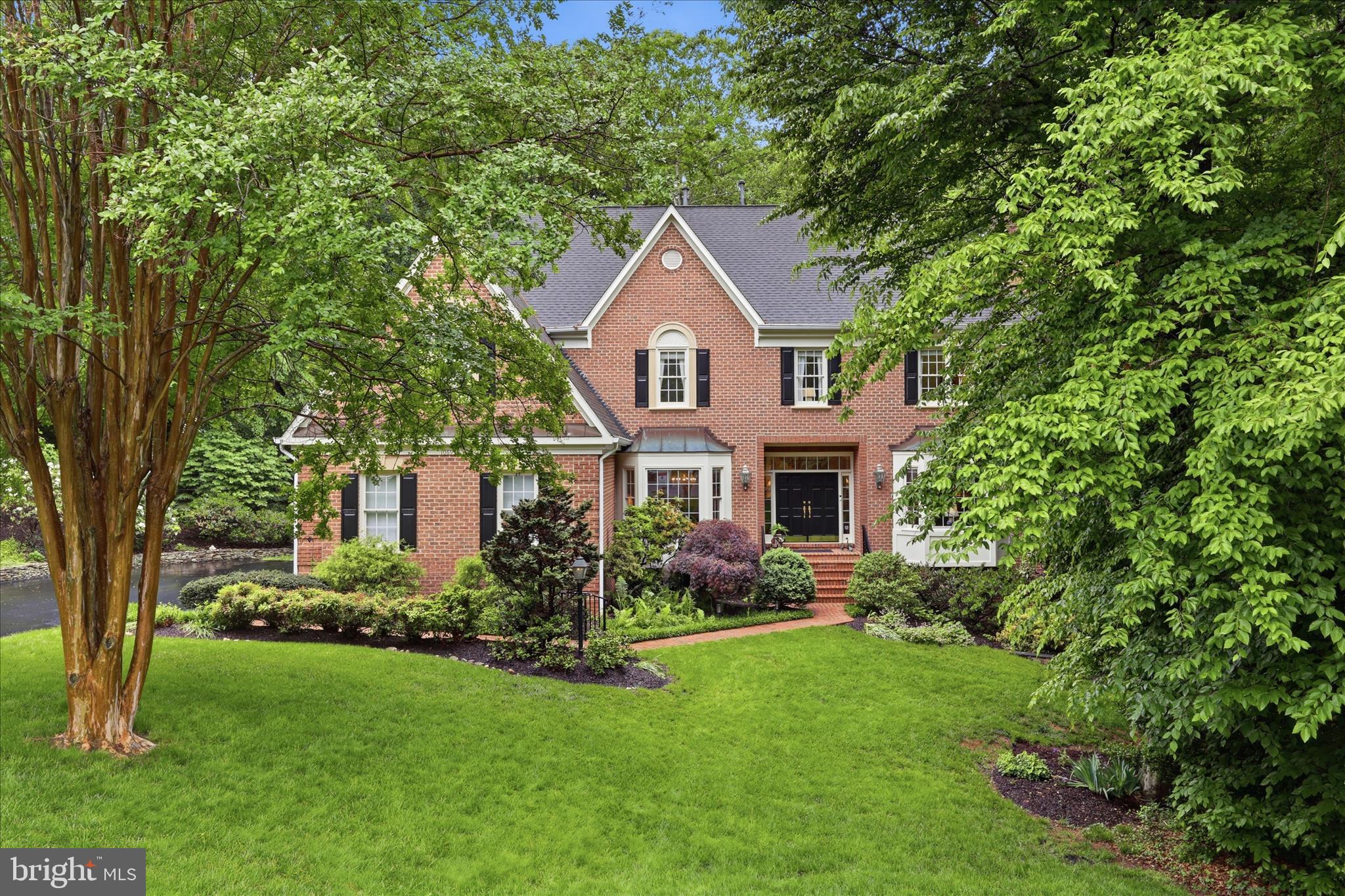 WENDOVER OAKS - Residential