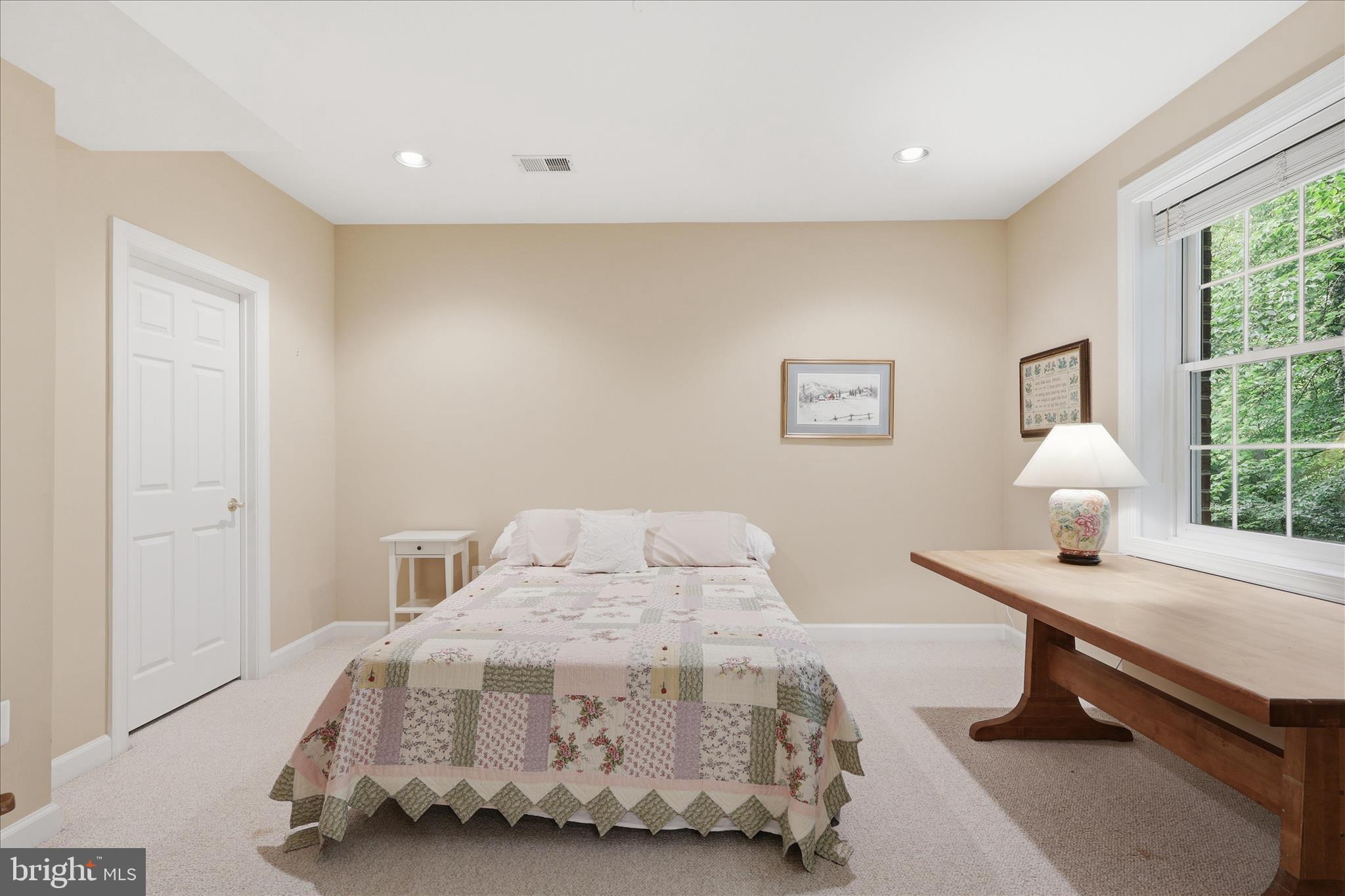 WENDOVER OAKS - Residential