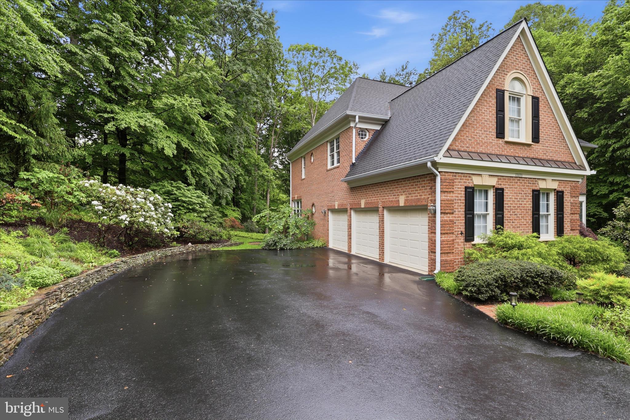 WENDOVER OAKS - Residential