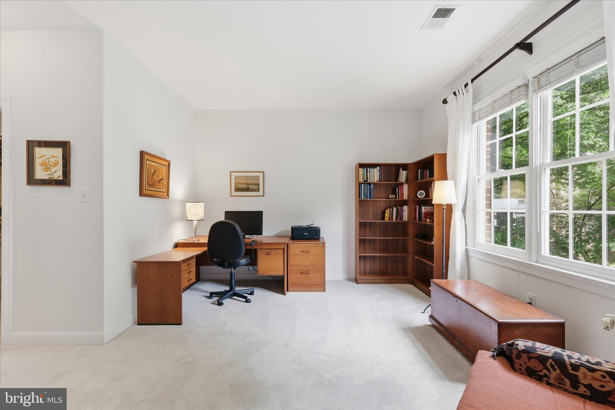 WENDOVER OAKS - Residential