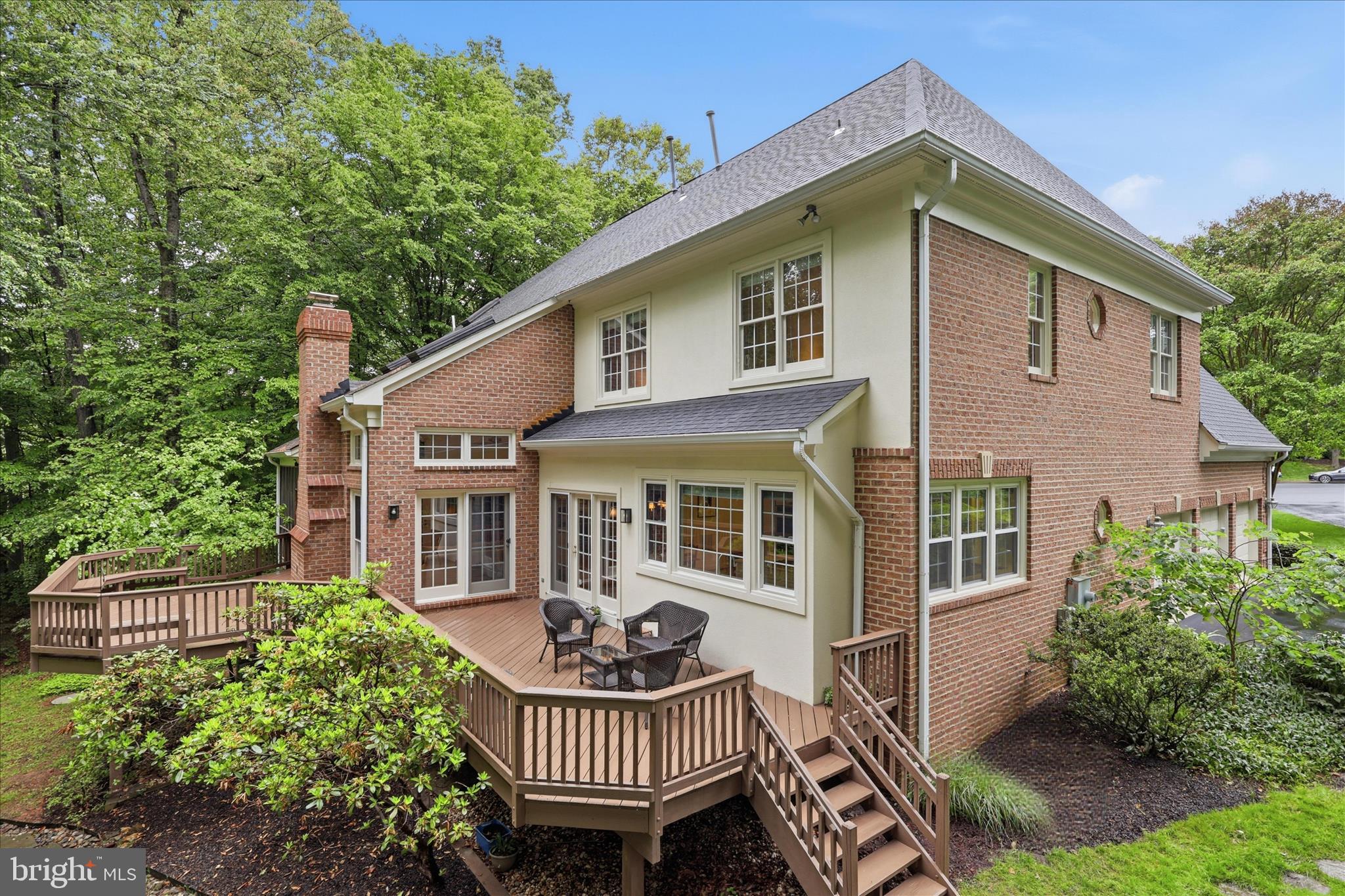 WENDOVER OAKS - Residential