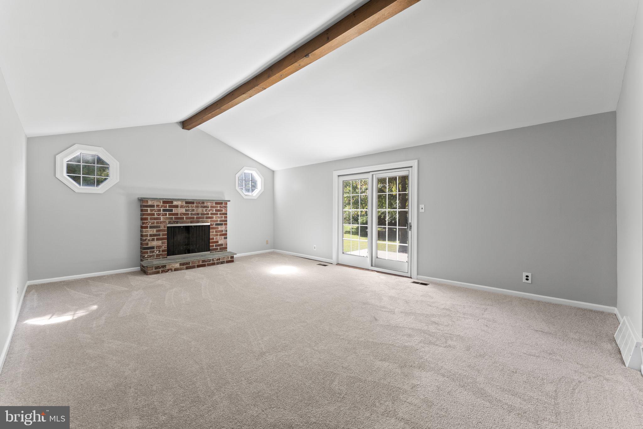 869 LAUREL LANE